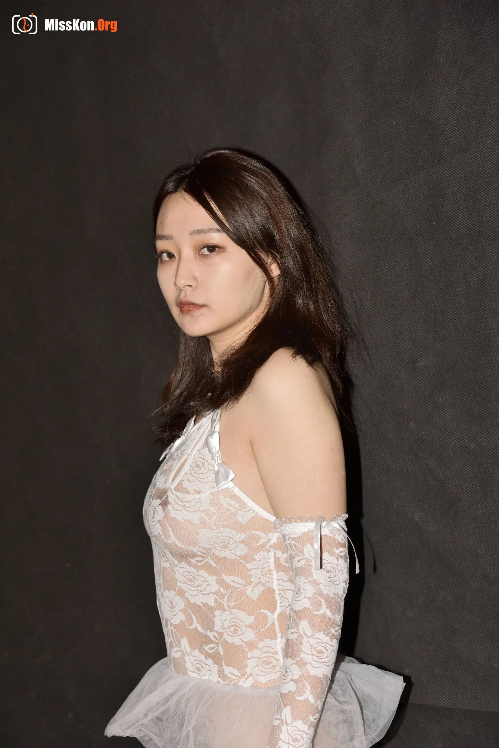 Nude photo set of Chinese model: Xiu Yi - Photo 3
