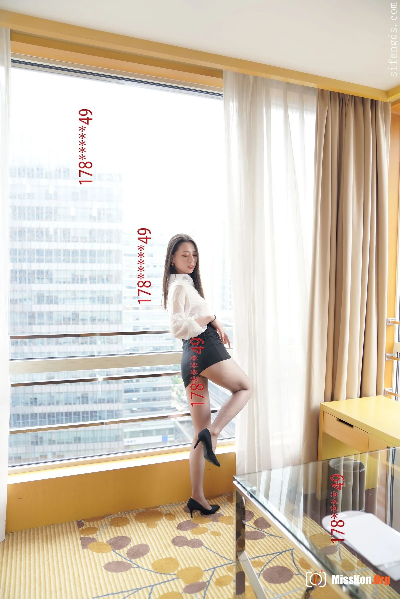 Nude photo set of Chinese model: Yan Mo - Photo 18