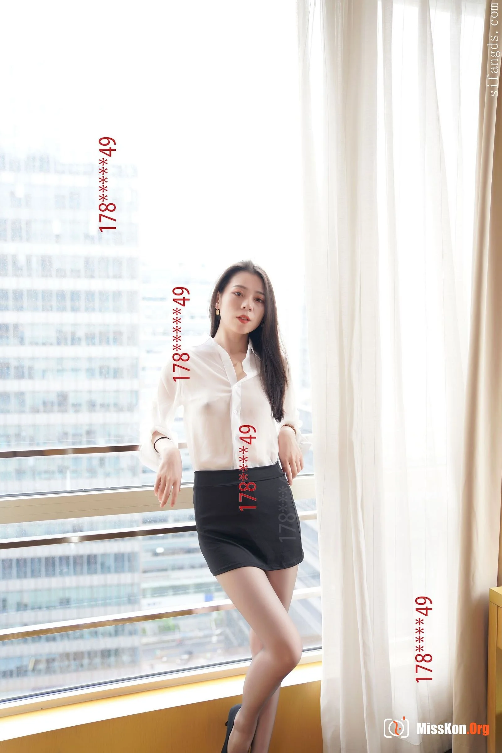Nude photo set of Chinese model: Yan Mo - Photo 4