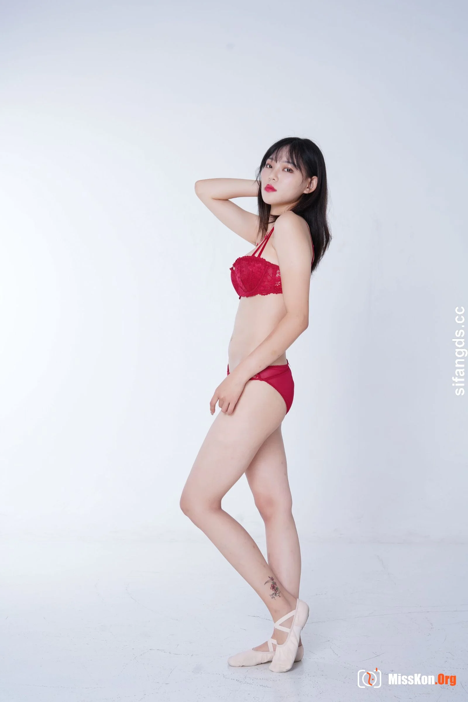 Nude photo set of Chinese model: Yang Xuexin (2022-04-18) - Photo 20