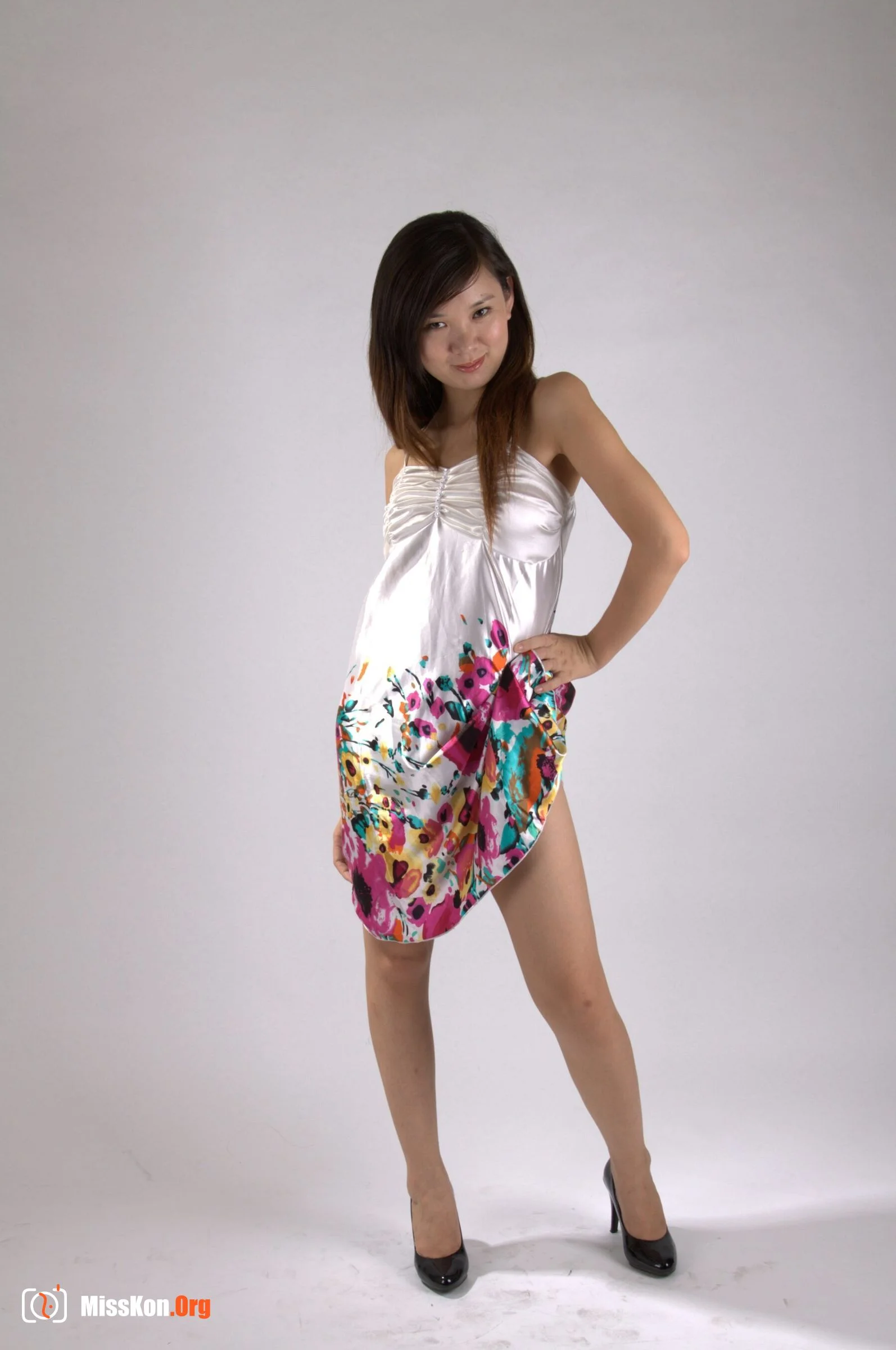 Nude photo set of Chinese model: Ye Xue (2011-04-23) - Photo 14
