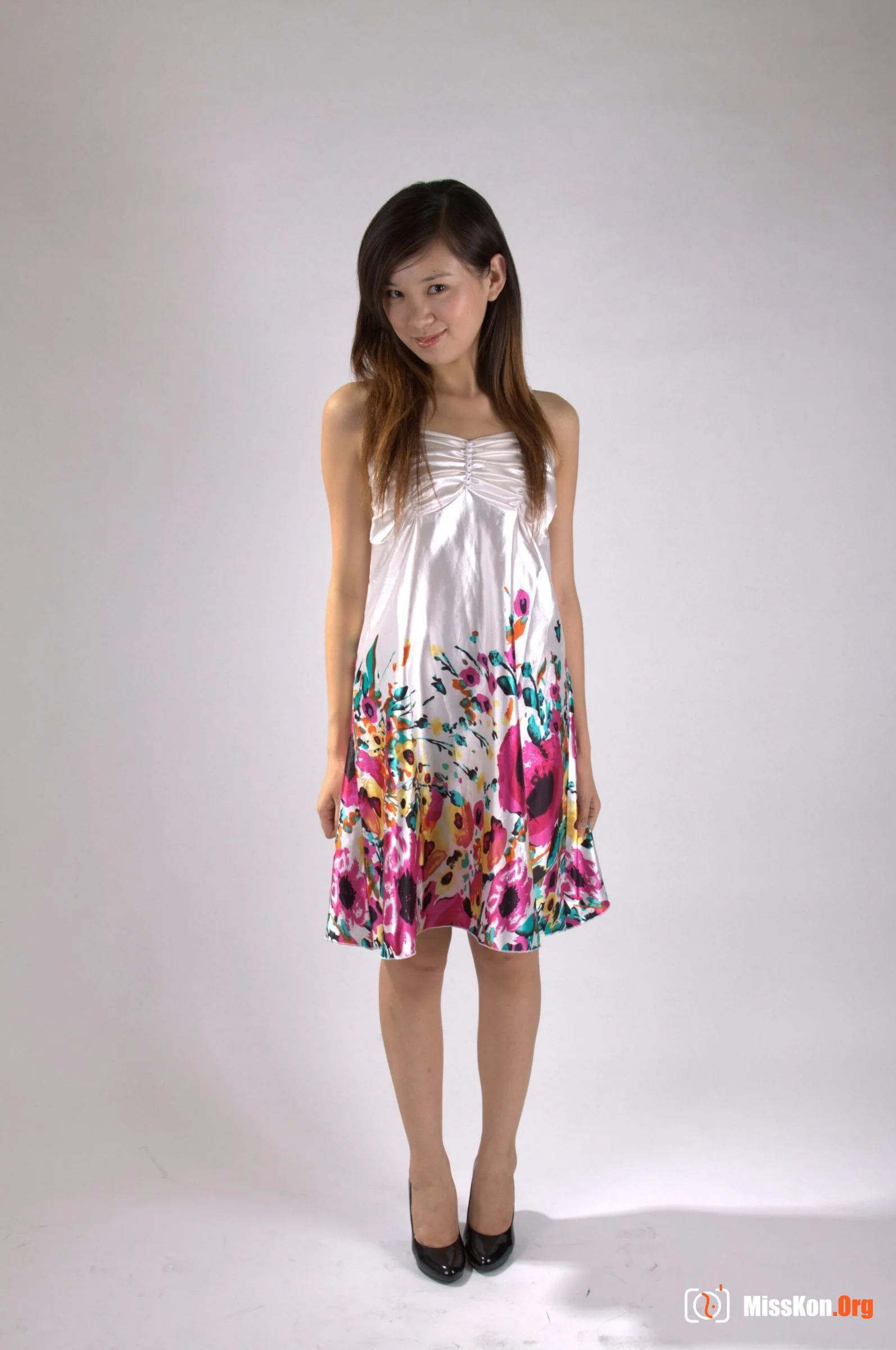 Nude photo set of Chinese model: Ye Xue (2011-04-23) - Photo 3