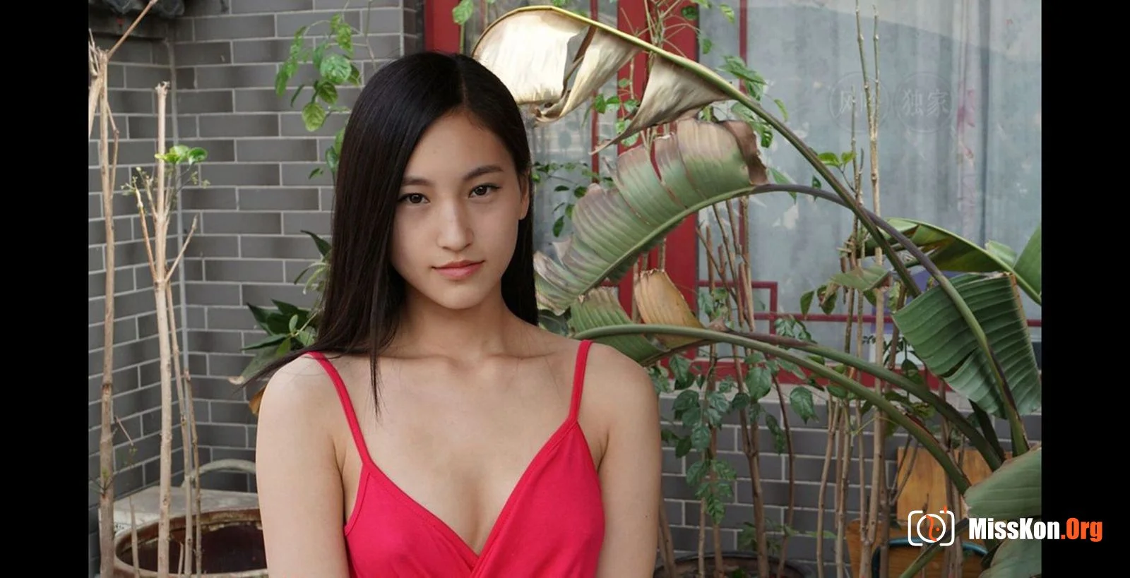 Nude photo set of Chinese model: Yi Xia (2019-08-14) - Photo 3