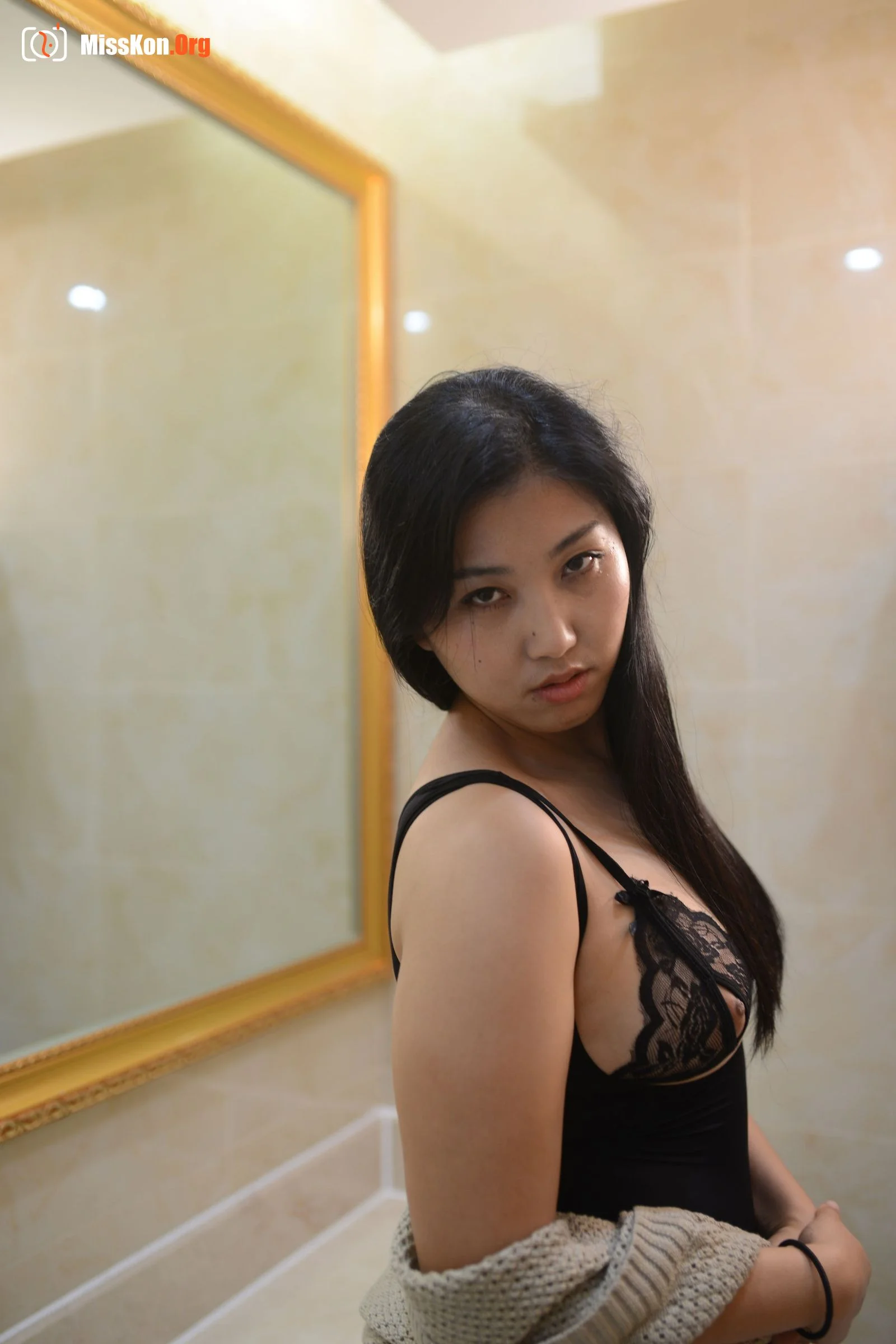 Nude photo set of Chinese model: YoYo (2018-10-14) - Photo 11