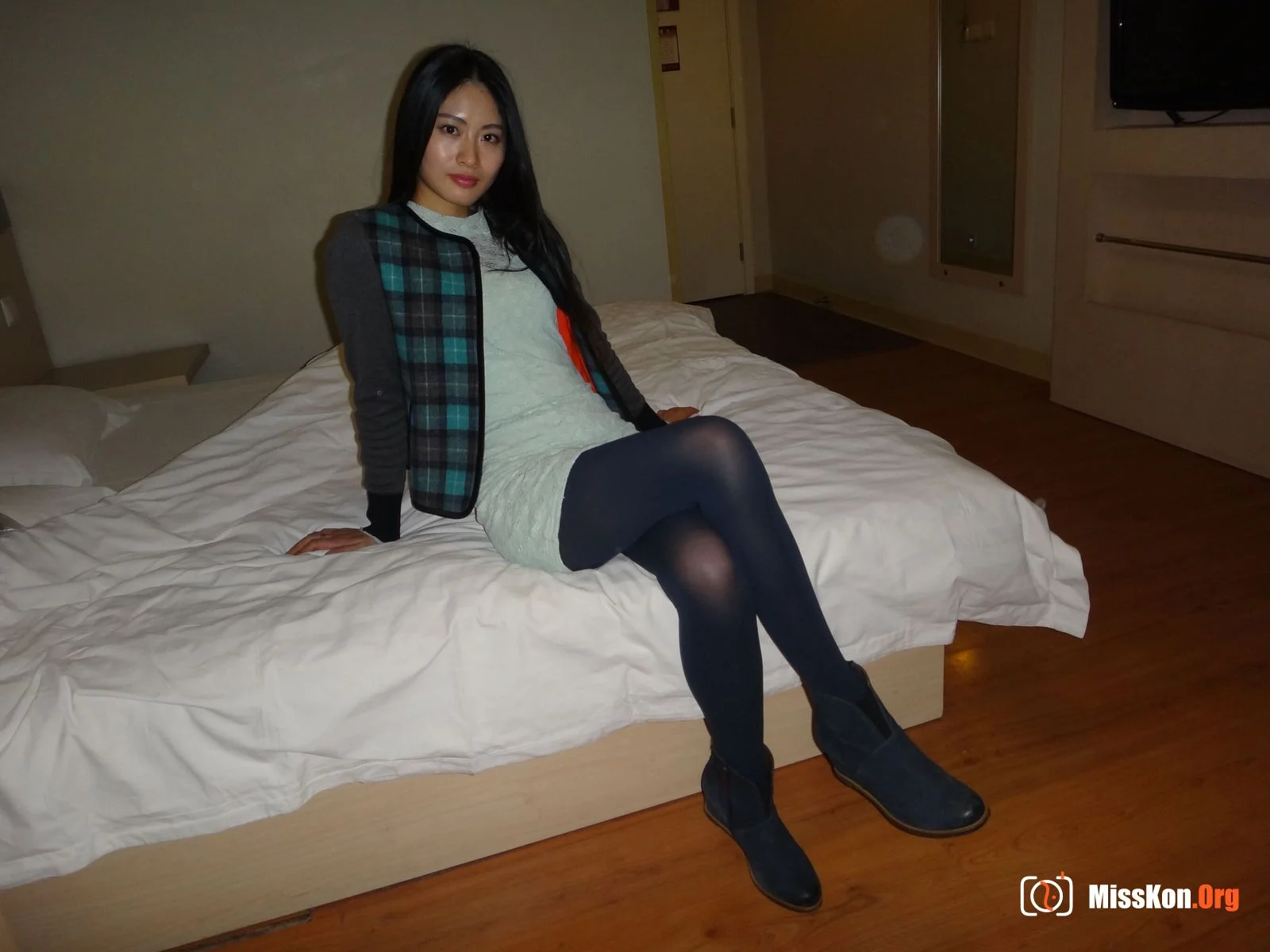Nude photo set of Chinese model: Yu Mo (2015-03-28) - Photo 3