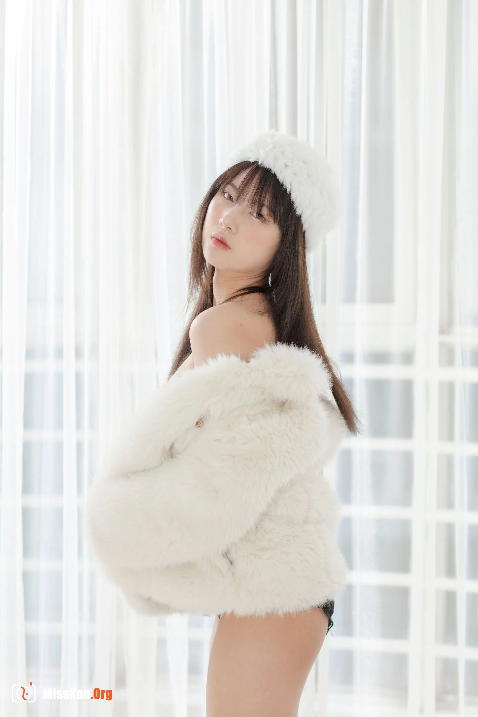 Nude photo set of Chinese model: Yunjin (2020-12-16) - Photo 17
