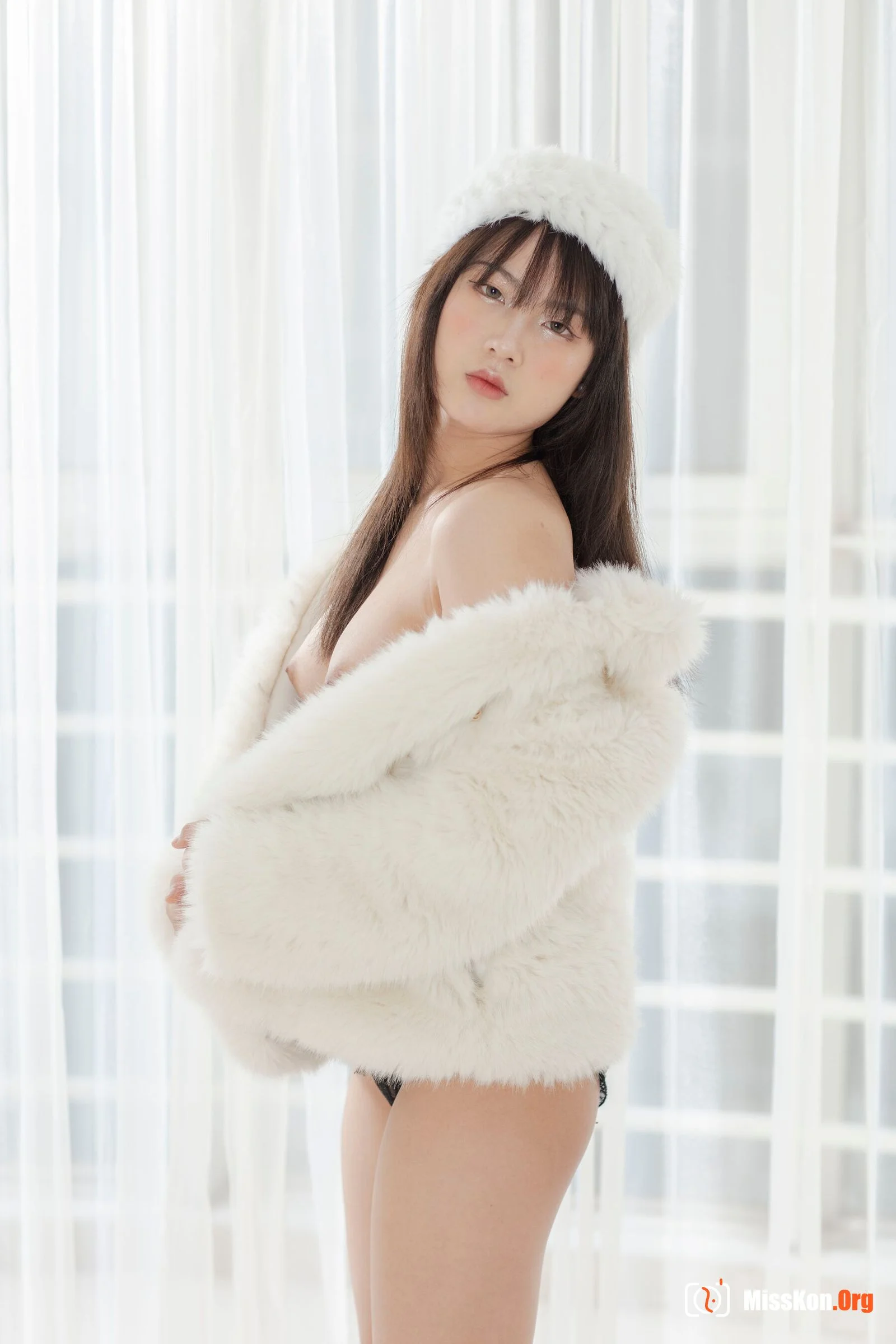 Nude photo set of Chinese model: Yunjin (2020-12-16) - Photo 19