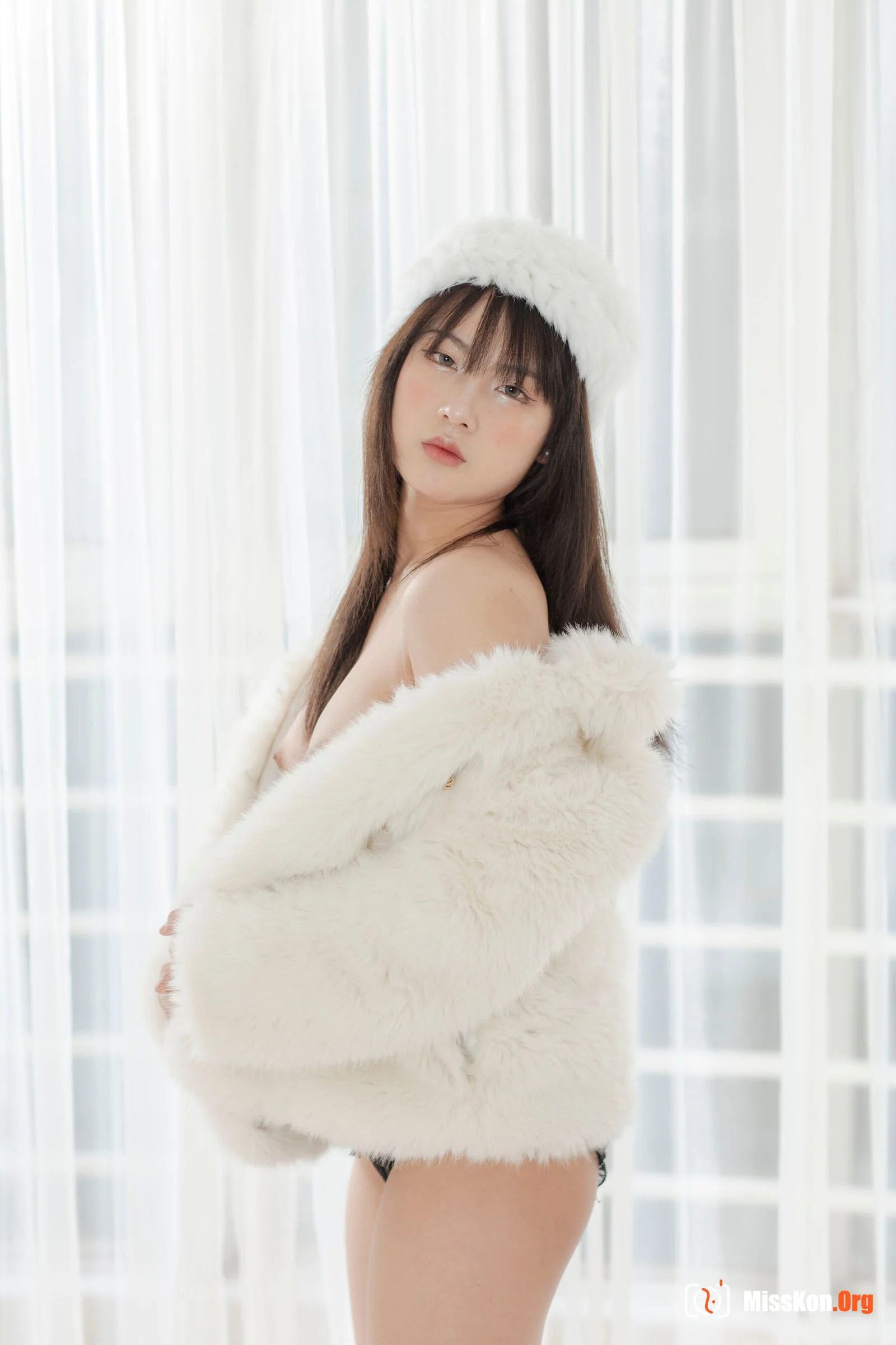 Nude photo set of Chinese model: Yunjin (2020-12-16) - Photo 20