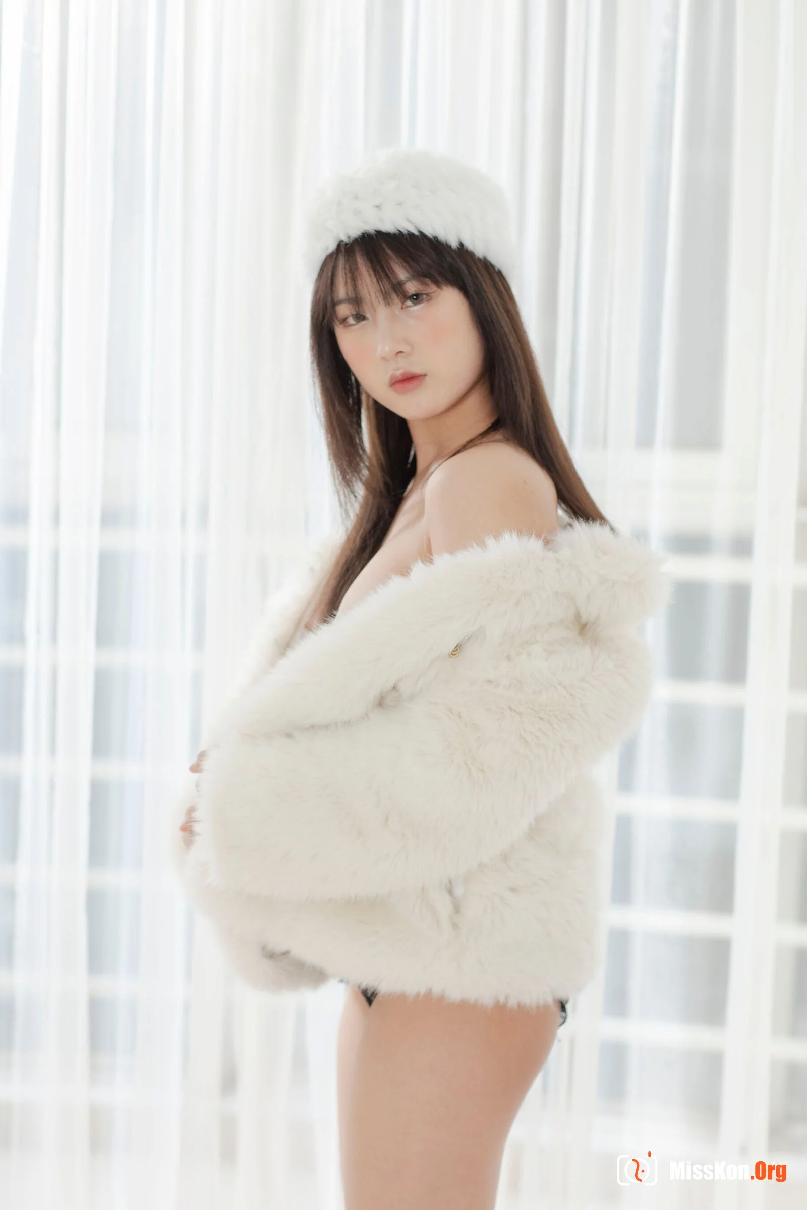 Nude photo set of Chinese model: Yunjin (2020-12-16) - Photo 22