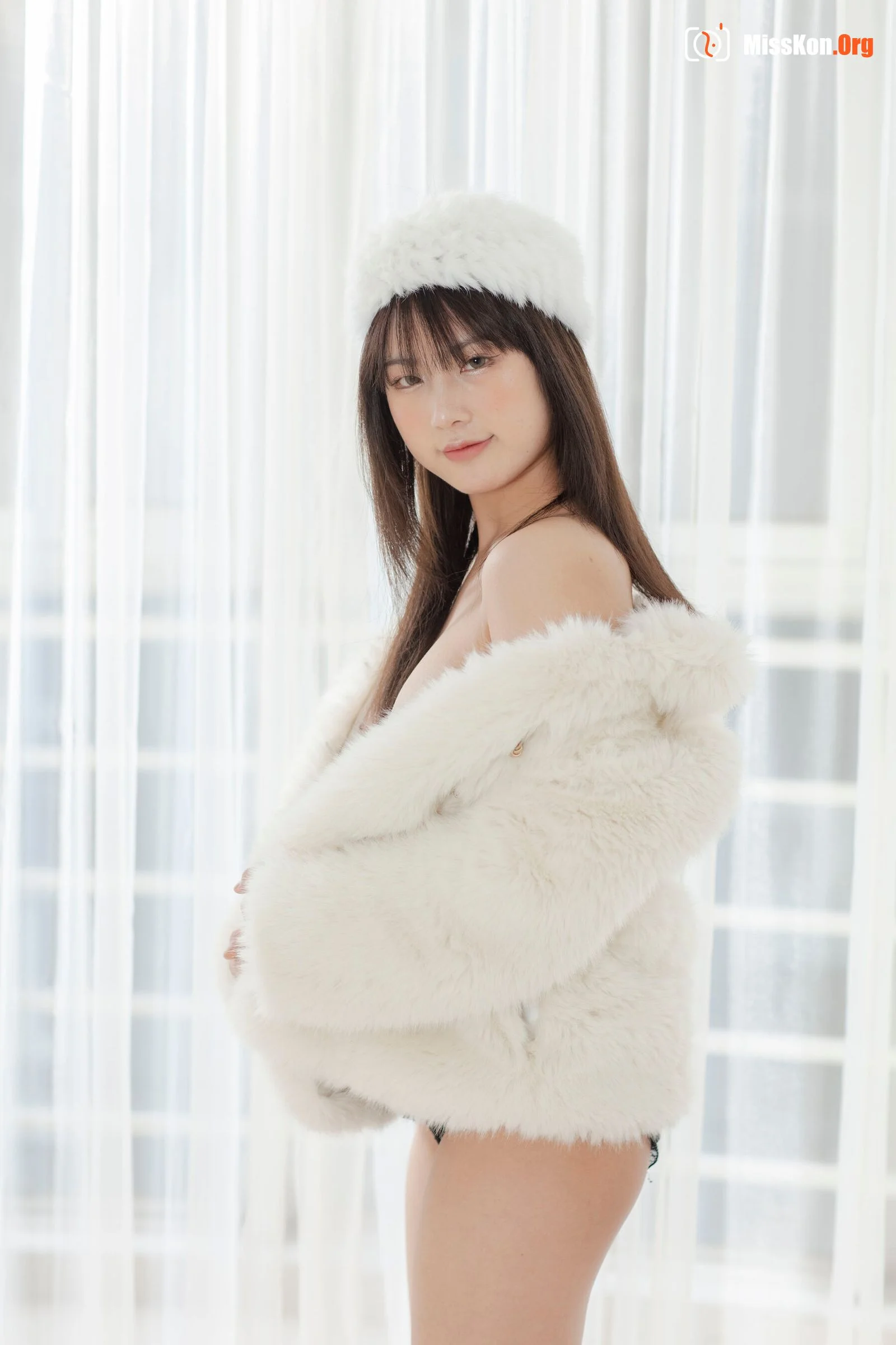 Nude photo set of Chinese model: Yunjin (2020-12-16) - Photo 23