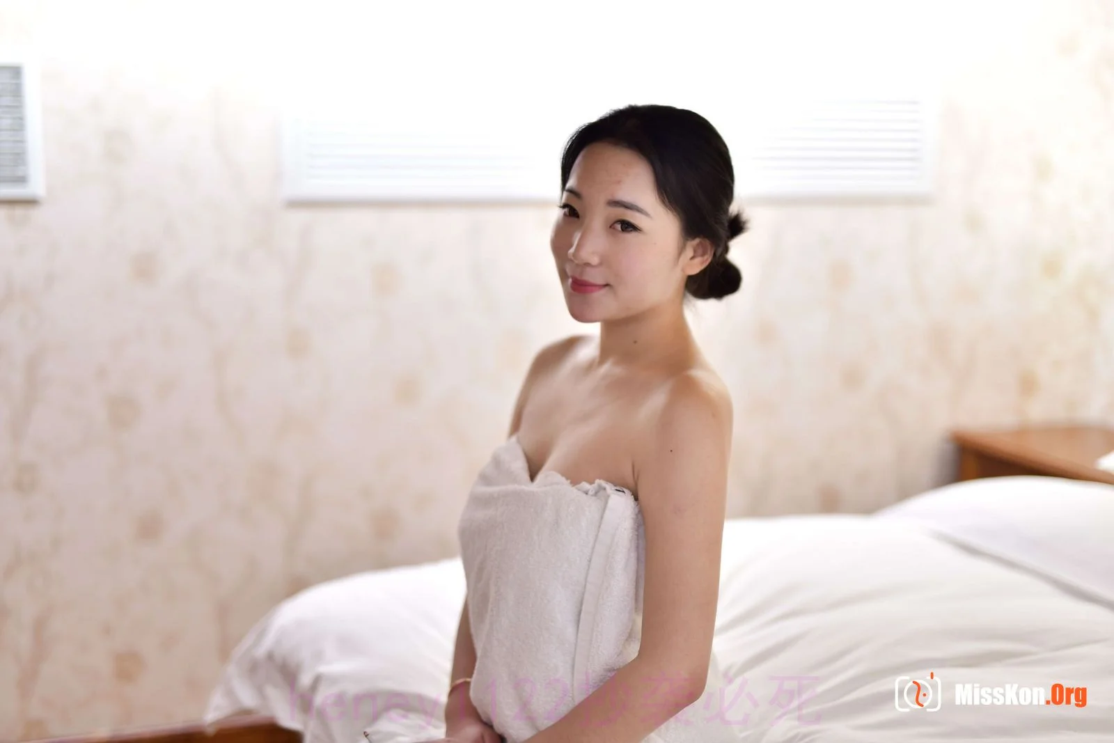 Nude photo set of Chinese model: Zhang Xuexin - Photo 9
