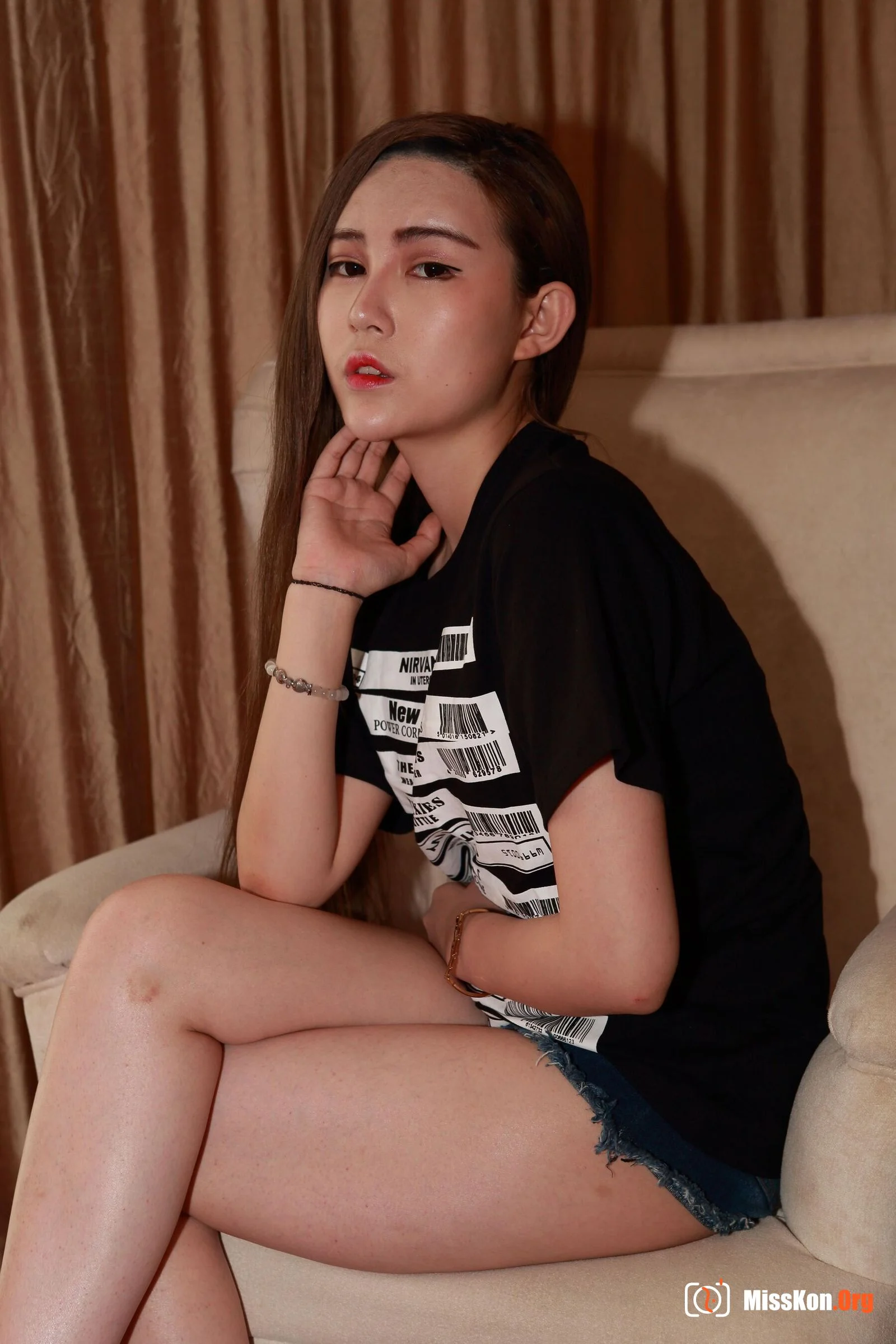 Nude photo set of Chinese model: Zhao Xiaozhuo (2016-08-12) - Photo 15