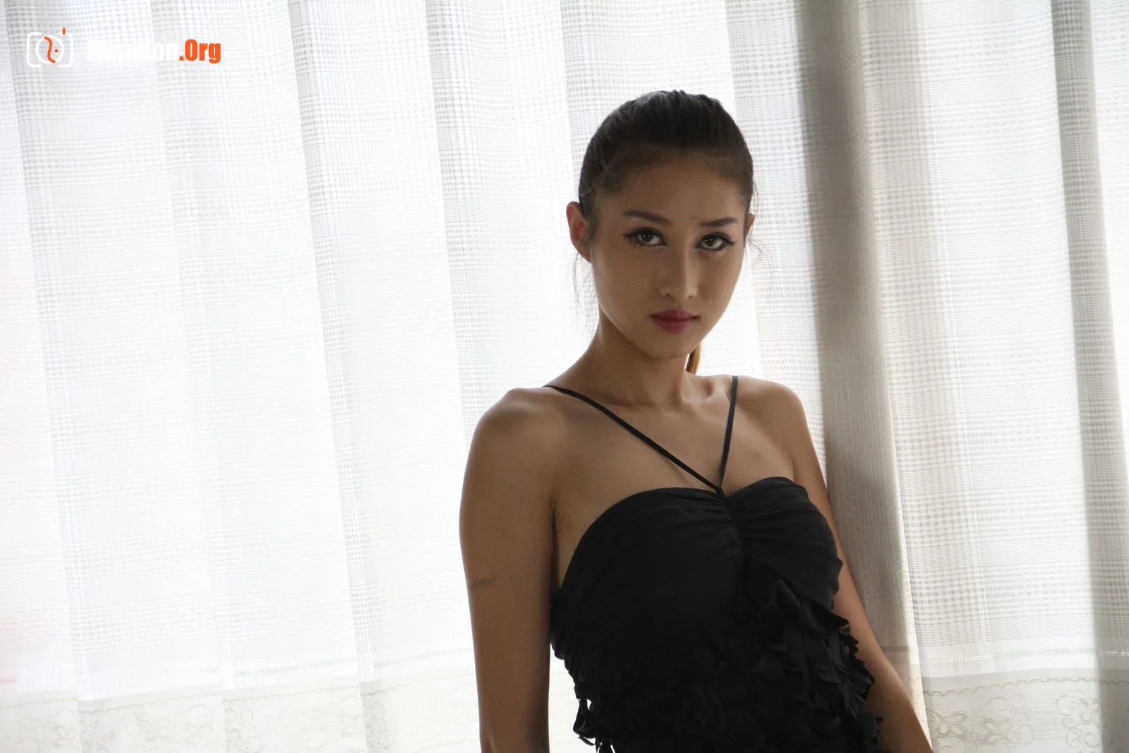Nude photo set of Chinese model: Zhou Yating (2013-08-01) - Photo 4