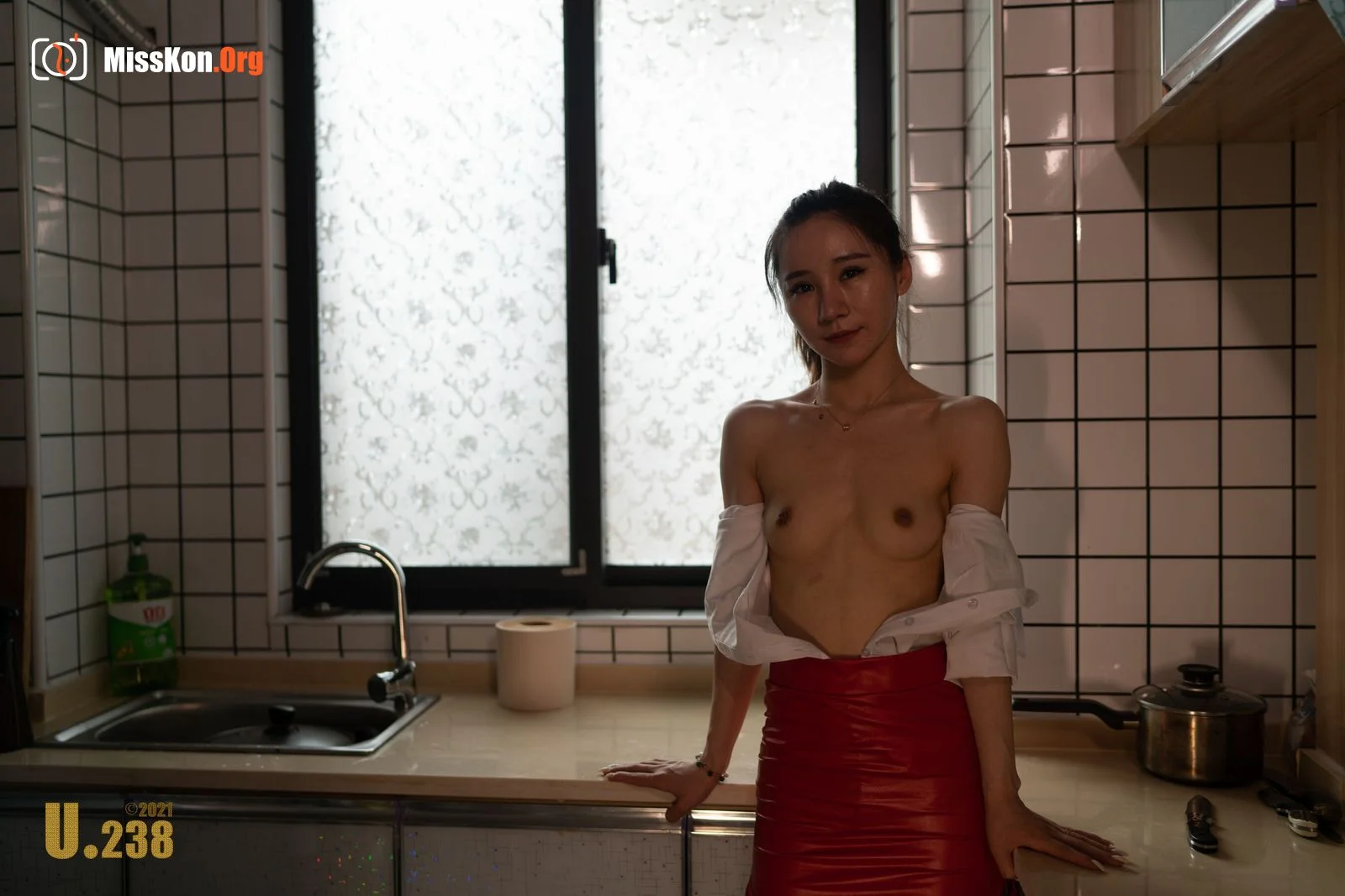Nude photo set of Chinese model: Ziyi - Photo 15