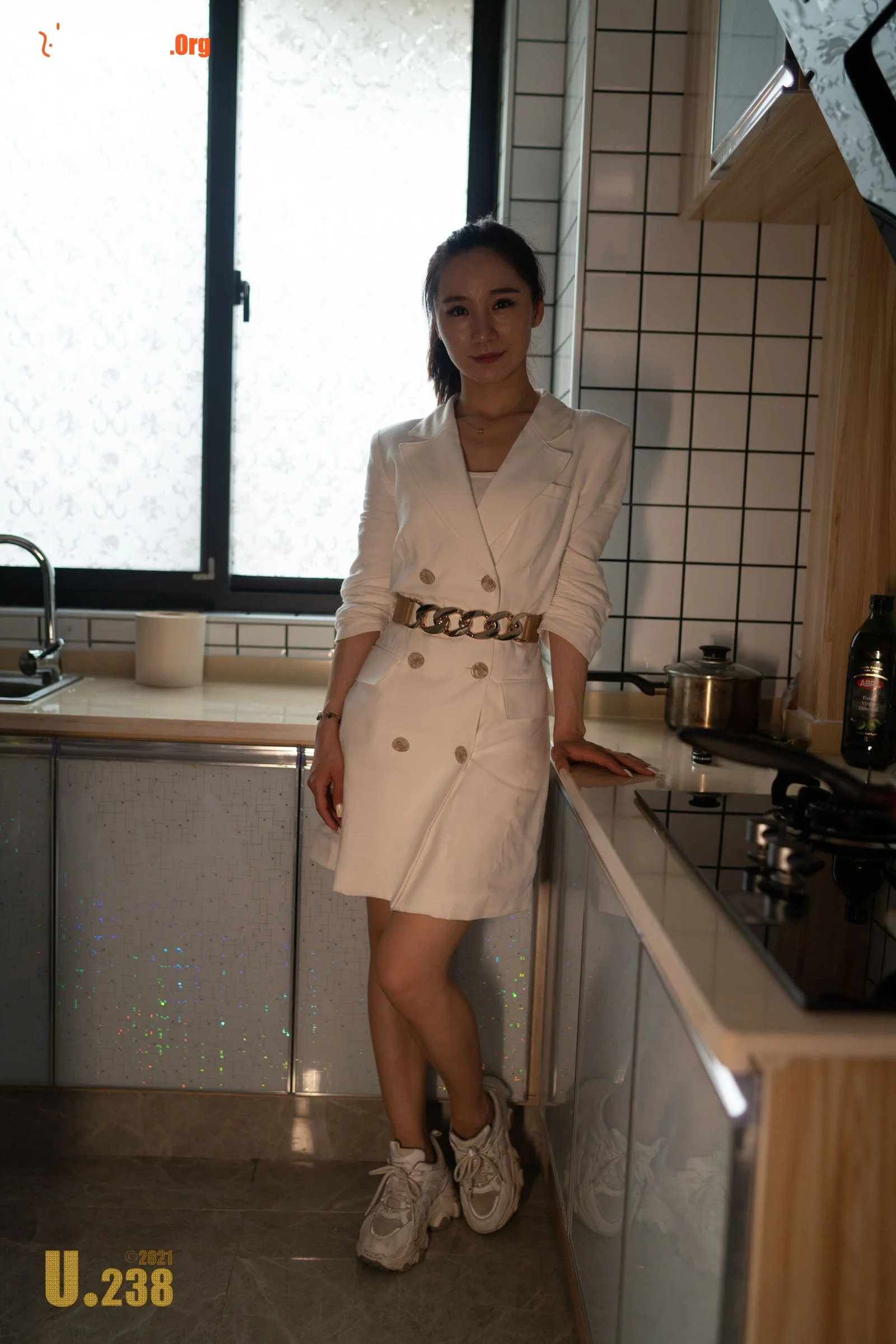 Nude photo set of Chinese model: Ziyi - Photo 2