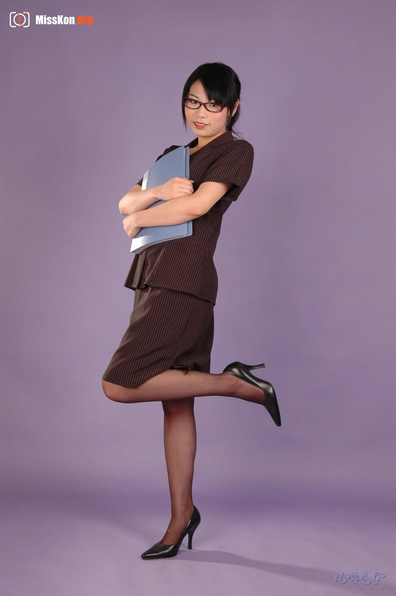 Nude photo set of Chinese model: Zuo Ling (2006-07-22) - Photo 9