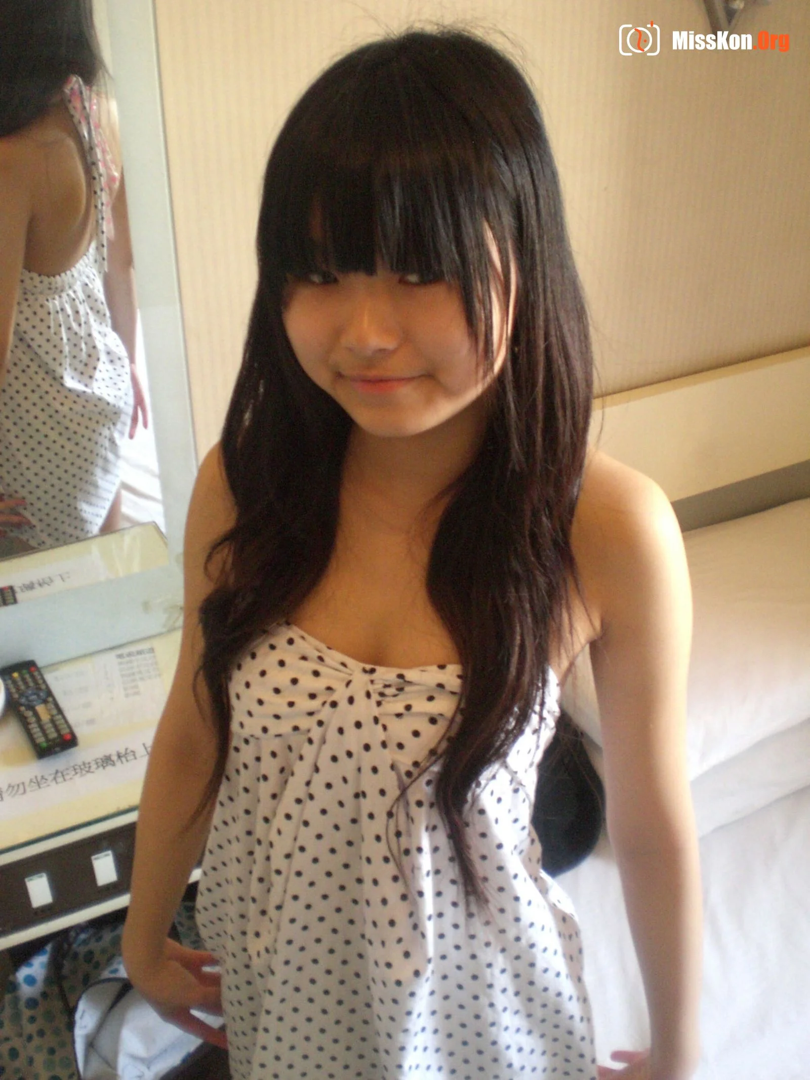 Nude photo set of Hongkong model: Calista Choa (2019-05-19) - Photo 12