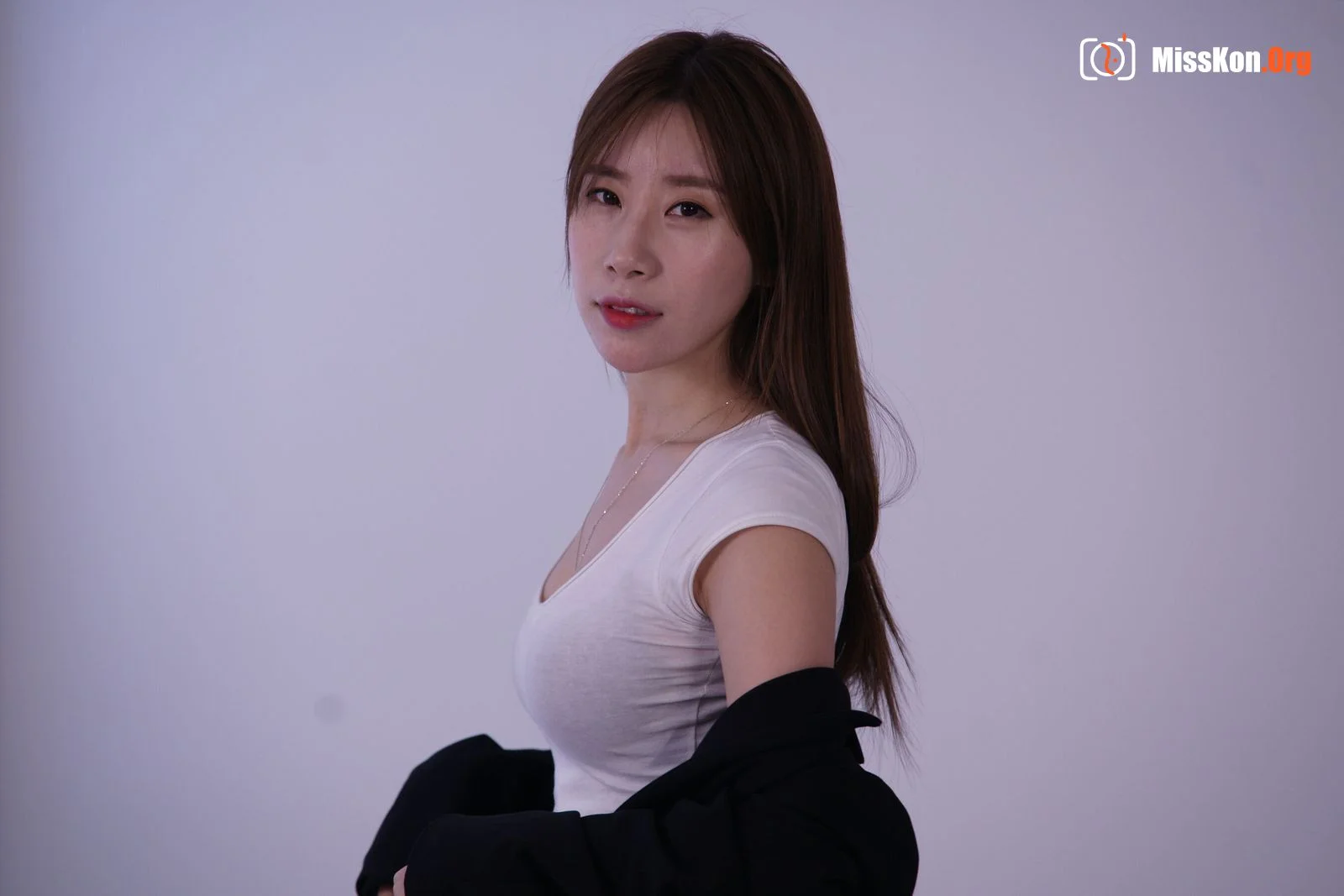 Nude photo set of Korean model: - Photo 15