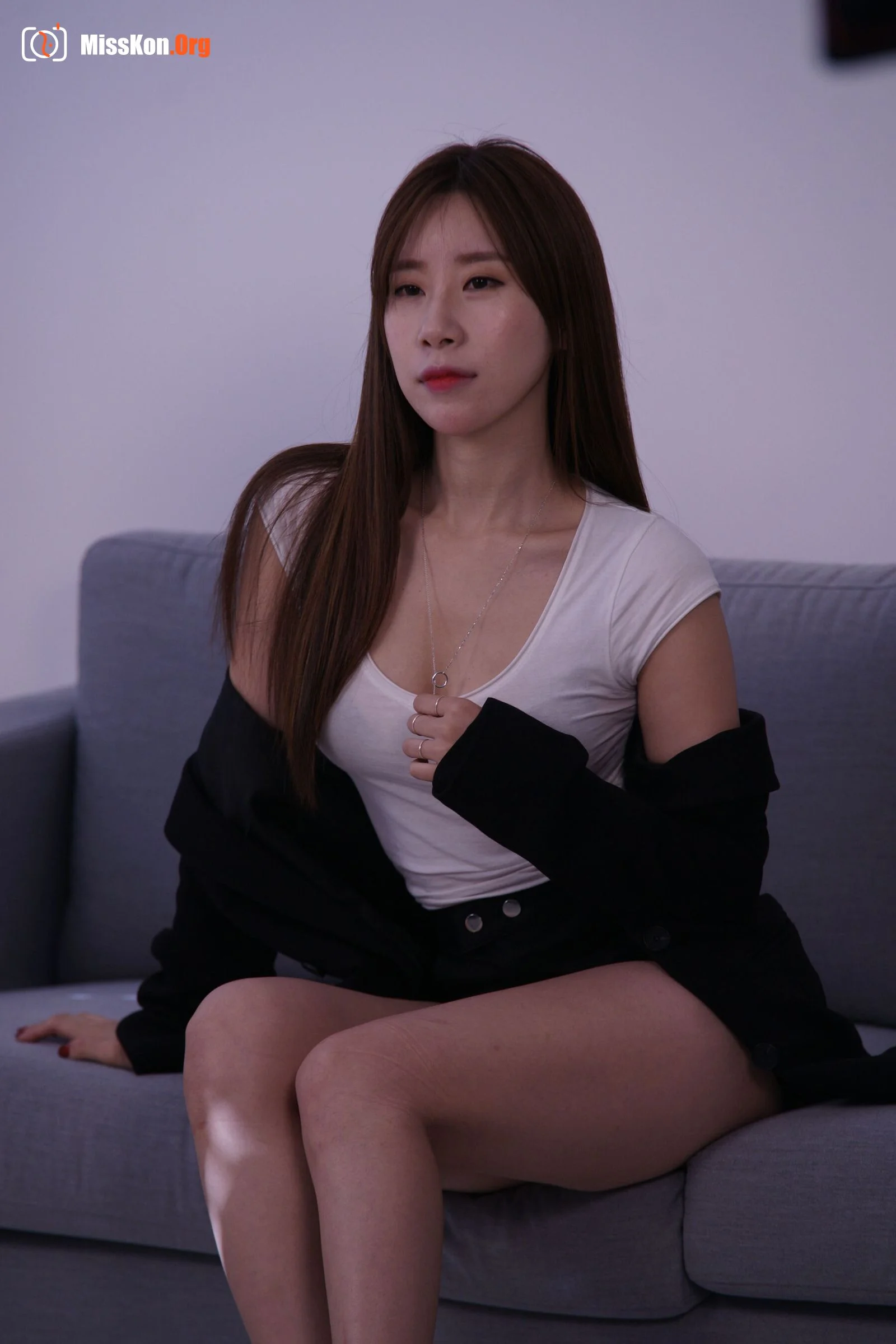 Nude photo set of Korean model: - Photo 17
