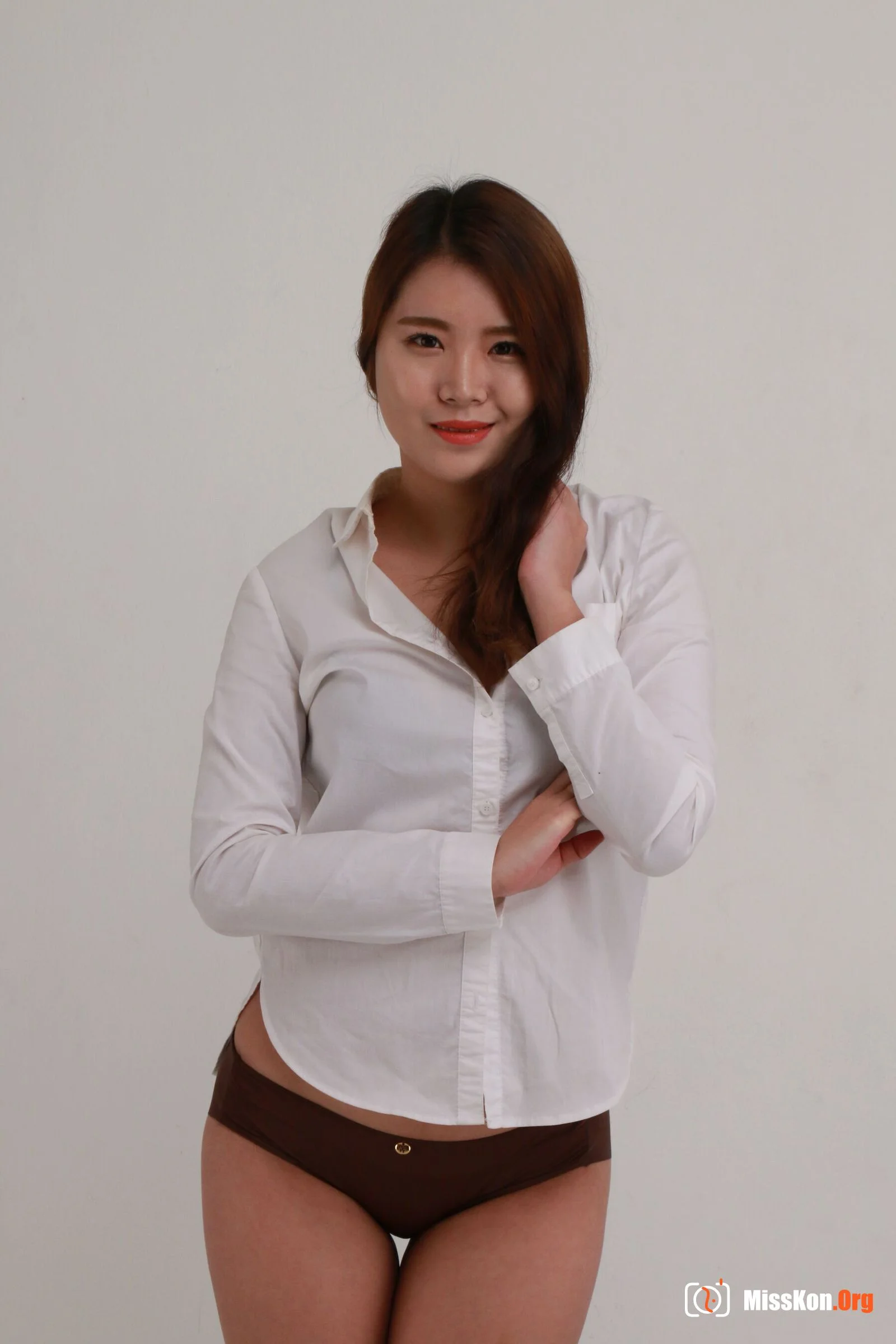 Nude photo set of Korean model: 琉璃 (glass) - Photo 6