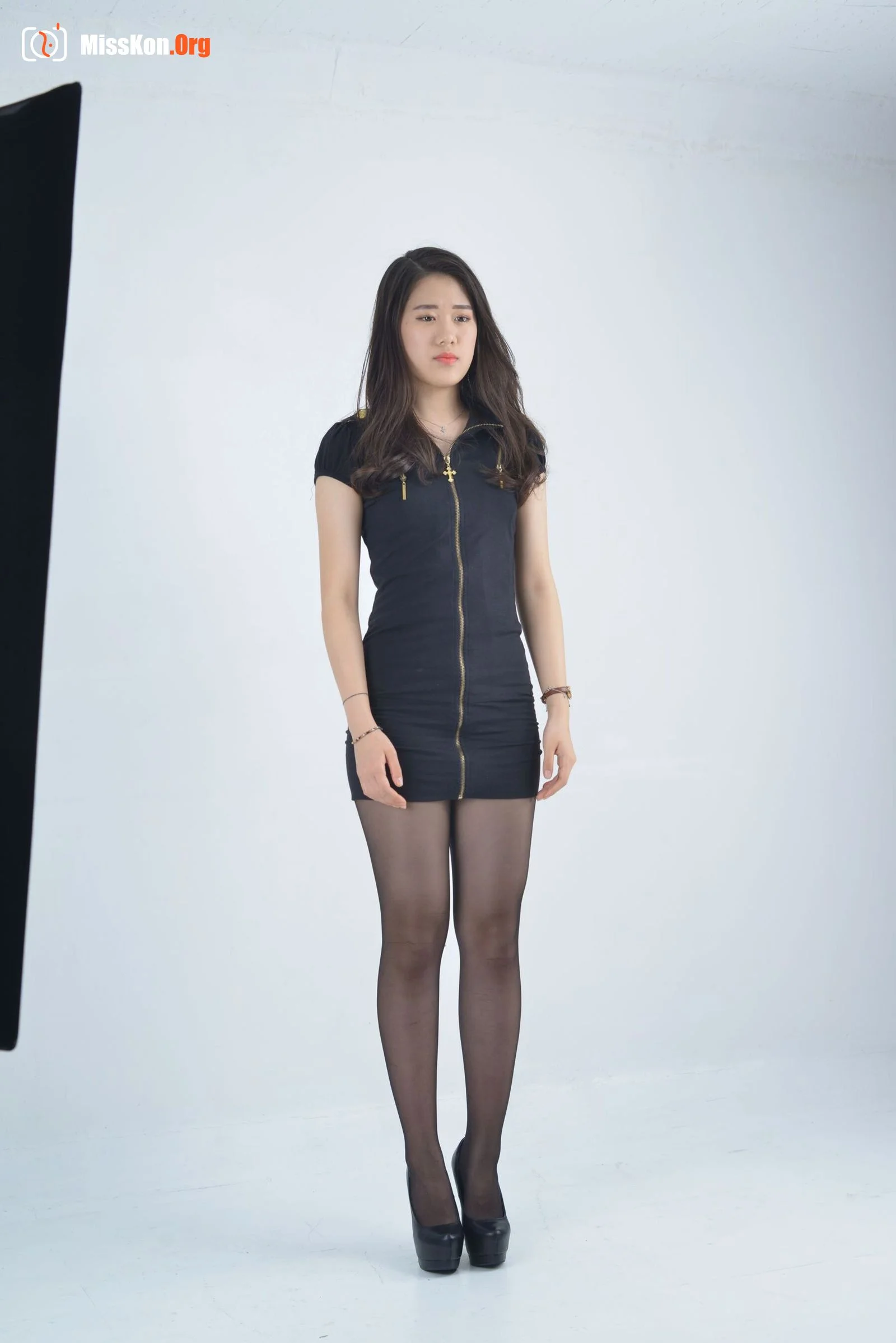 Nude photo set of Korean model: 慧珍 (Heejin) (2015-05-15) - Photo 4
