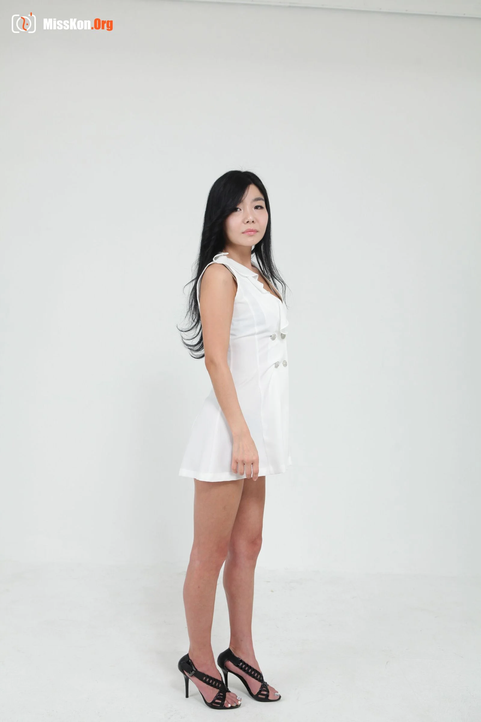 Nude photo set of Korean model: Jessica Lee (2013-04-20) - Photo 18