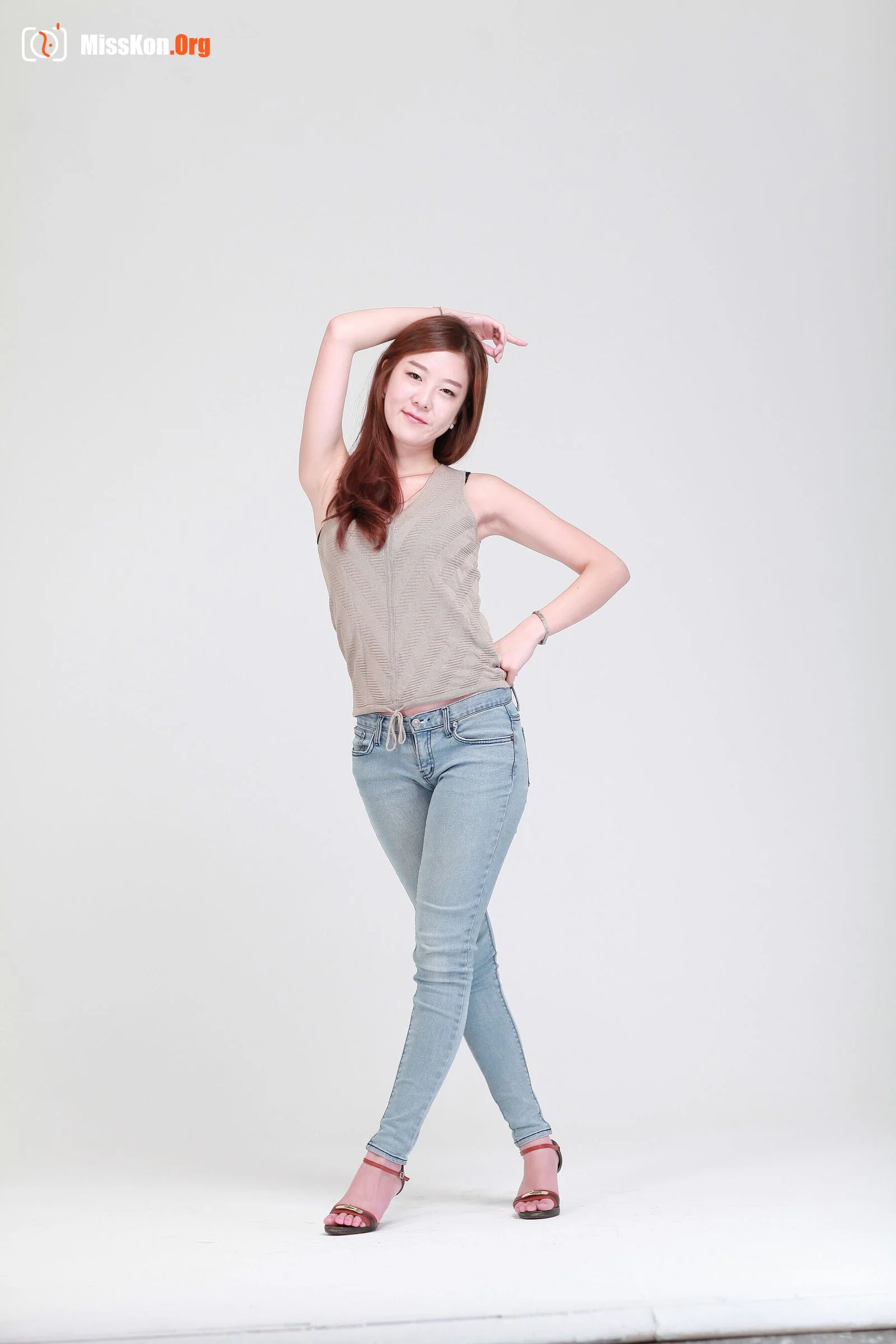 Nude photo set of Korean model: Nora (나라) - Photo 19