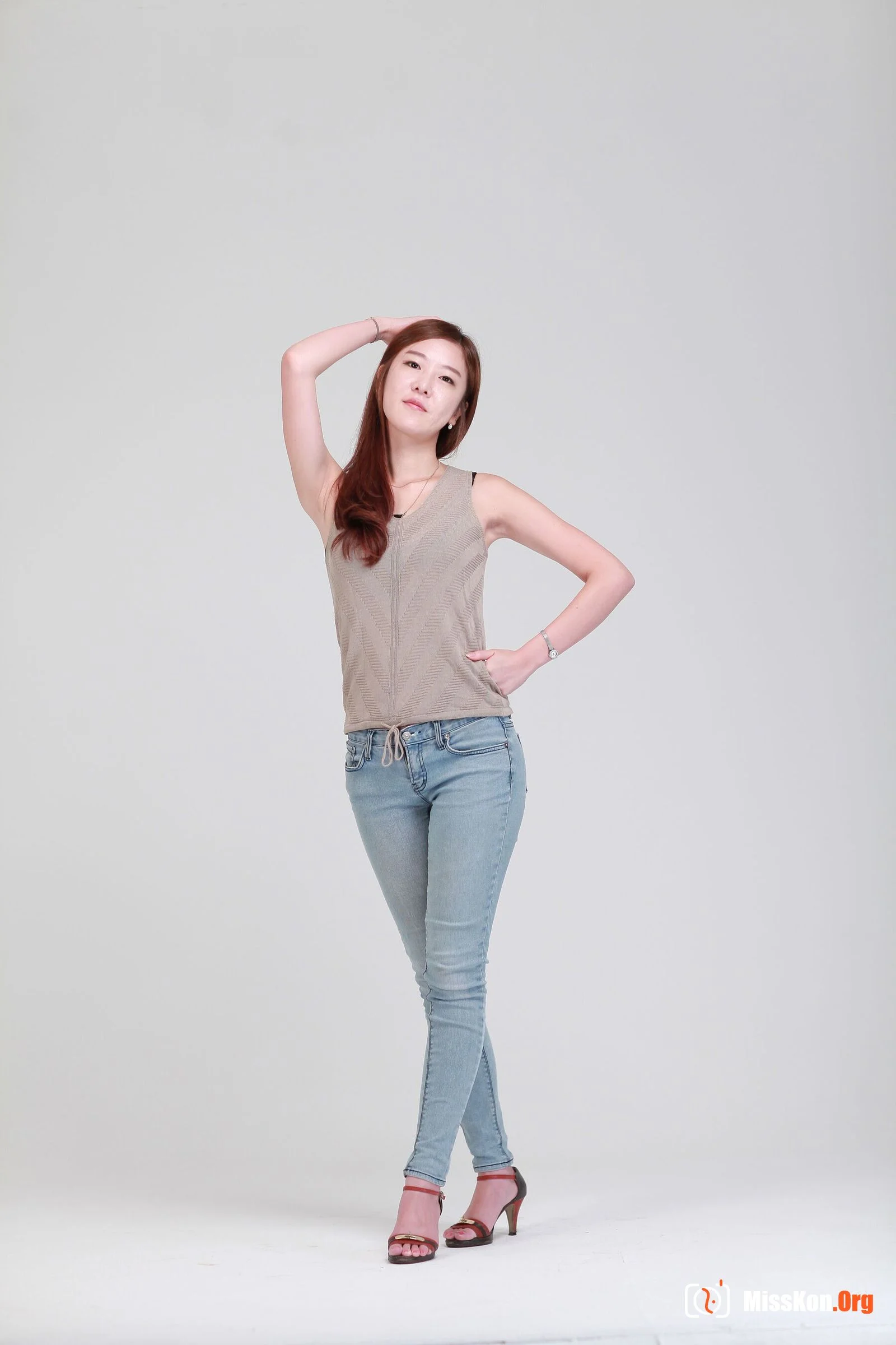 Nude photo set of Korean model: Nora (나라) - Photo 8