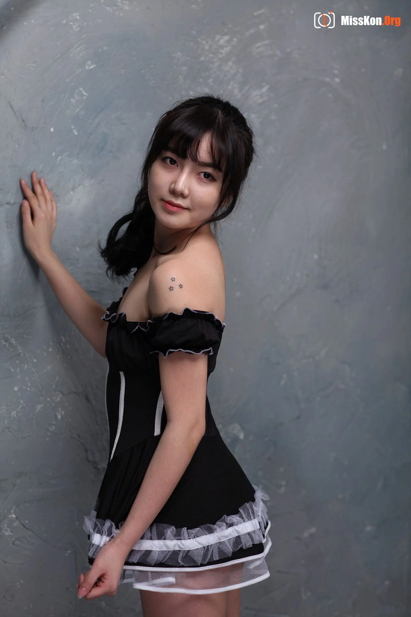 Nude photo set of Korean model: Waterscape (2013-04-13) - Photo 2