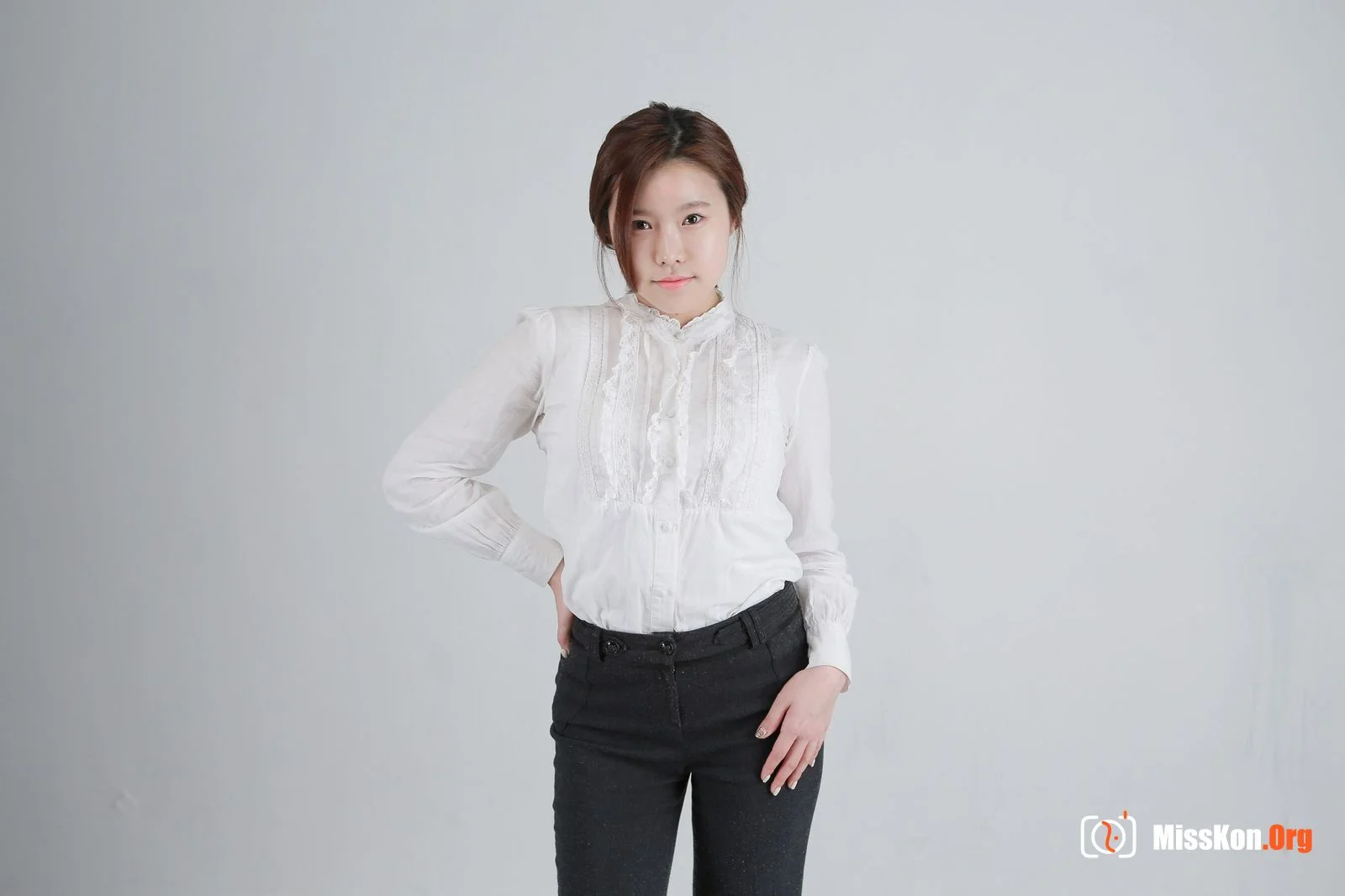 Nude photo set of Korean model: 艺珍 (Yejin) (2015-01-07) - Photo 15