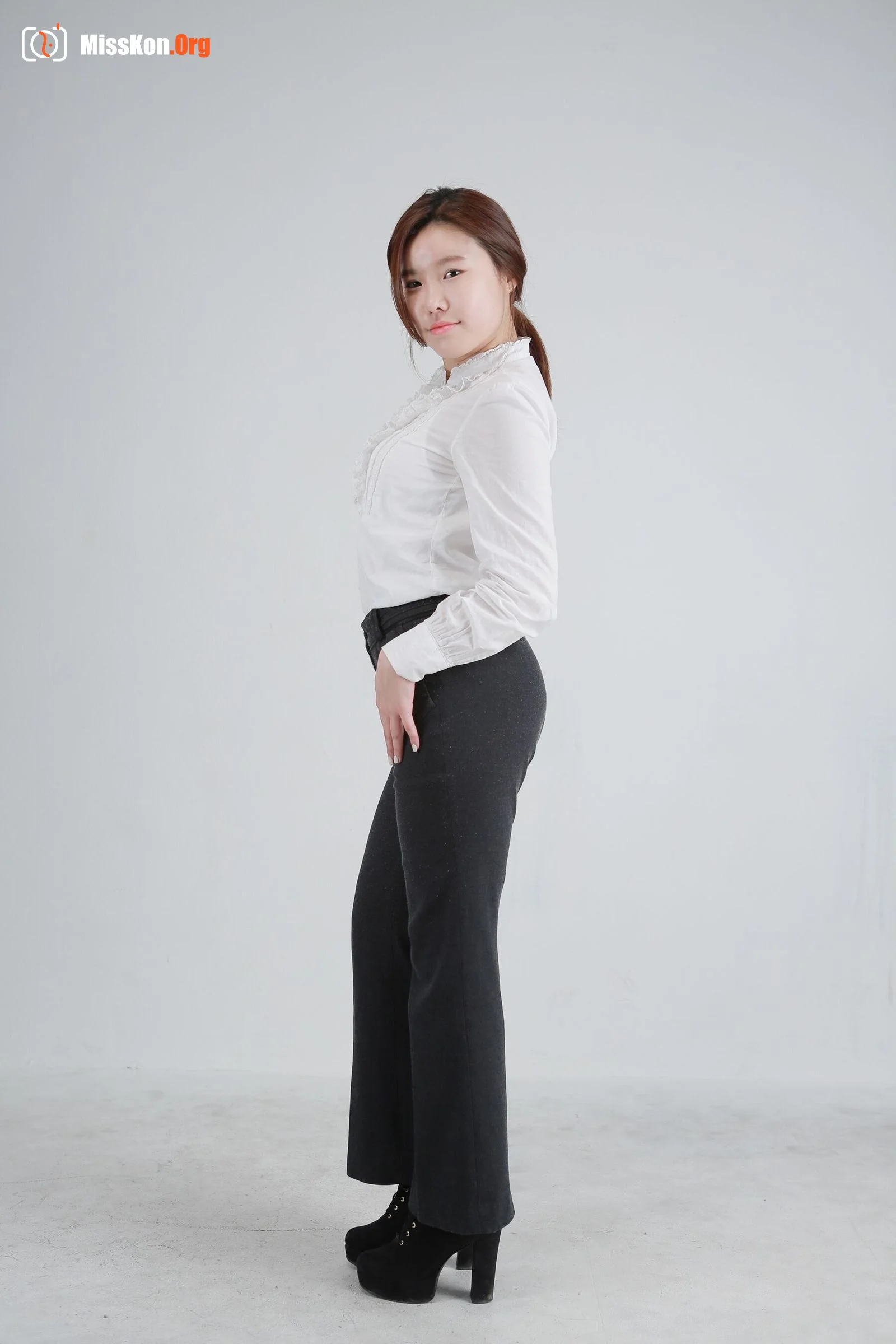 Nude photo set of Korean model: 艺珍 (Yejin) (2015-01-07) - Photo 7