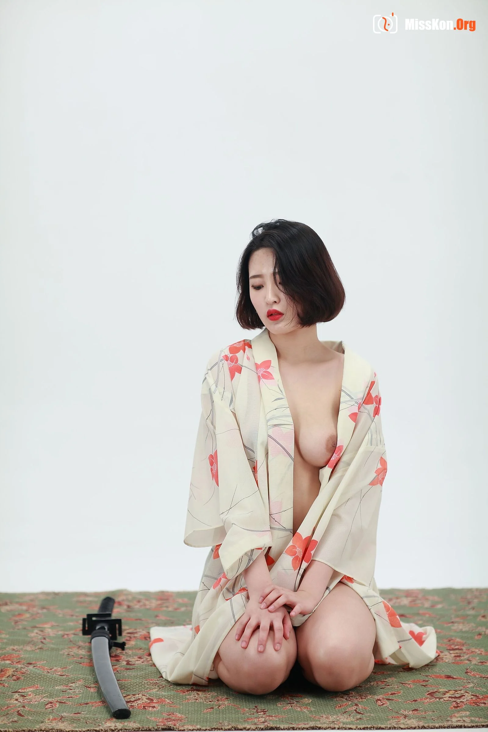 Nude photo set of Korean model: 유나 (Yuna) (2017-01-04) - Photo 48