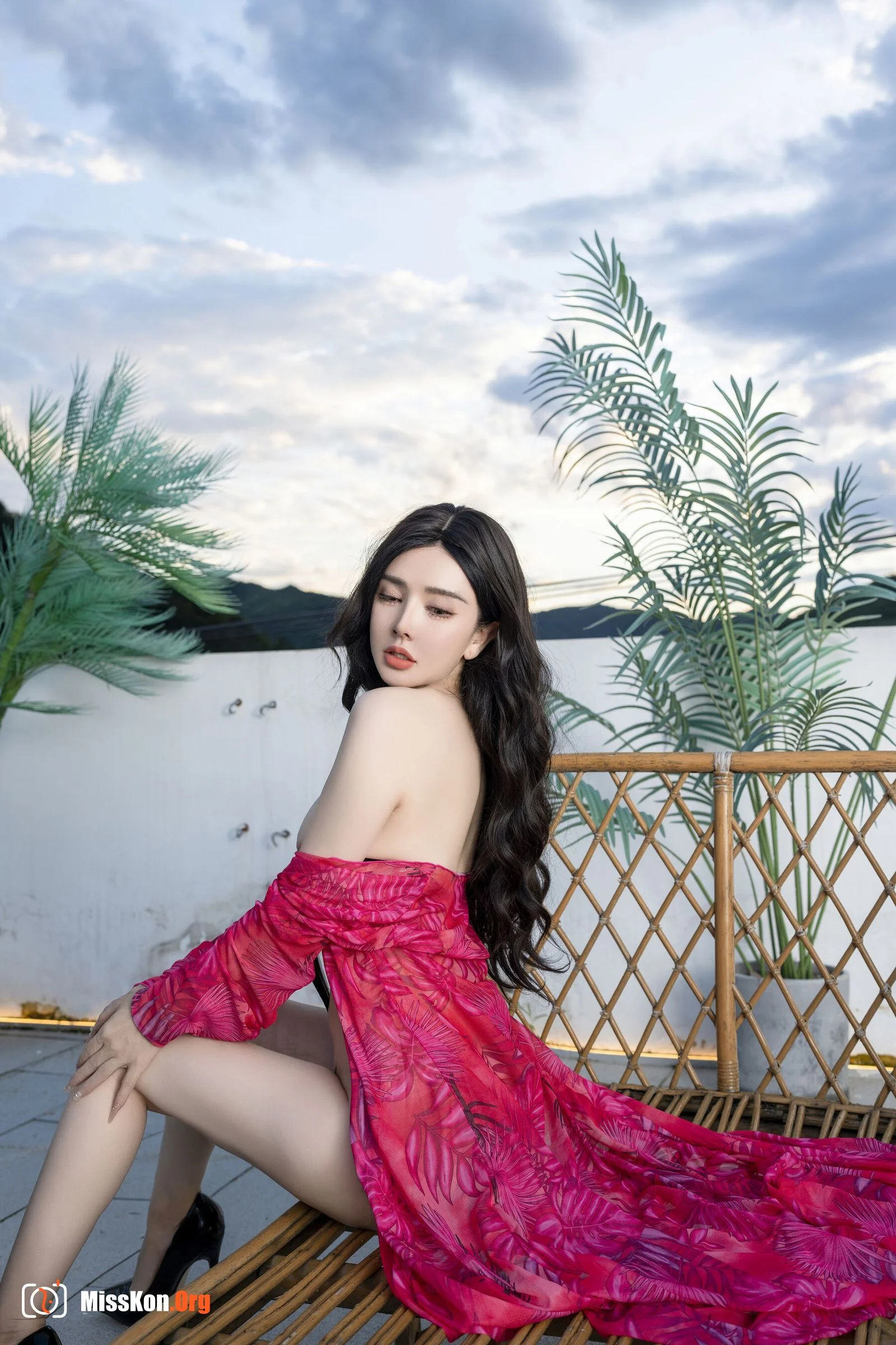 Pan Jiaojiao: Private purchase outflow - Photo 9