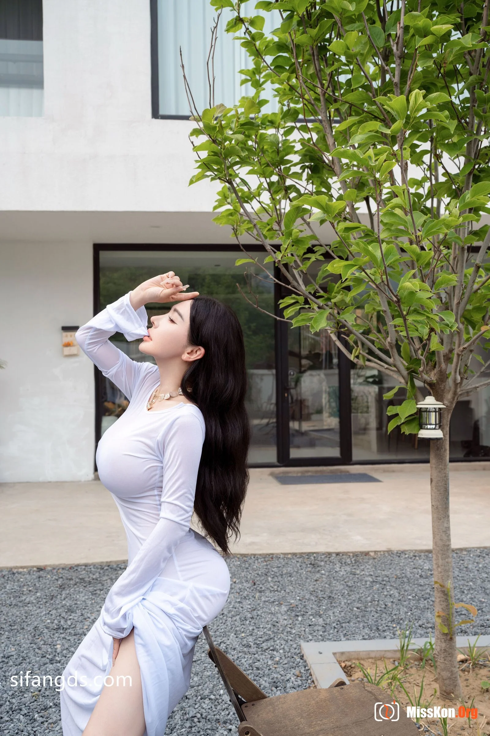 Pan Siqin's "Private Purchase Leaked" - Photo 2