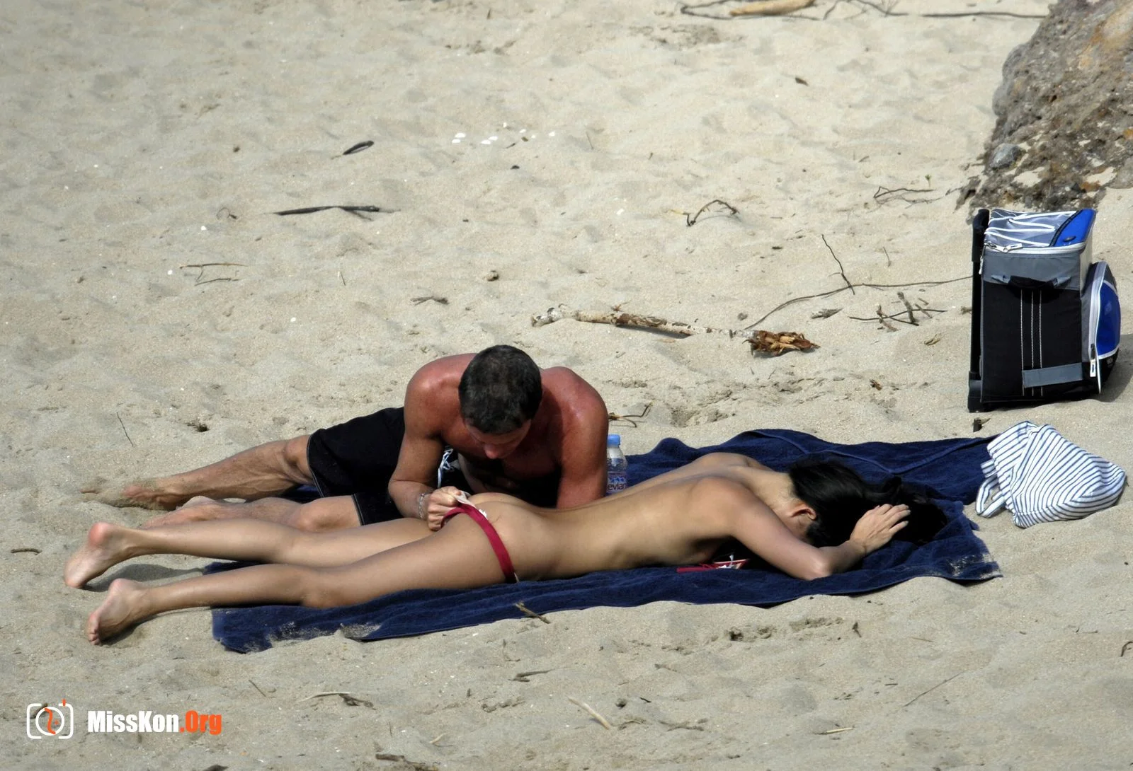 Passionate photos of Zhang Ziyi and her white boyfriend on the beach in her early years - Photo 15