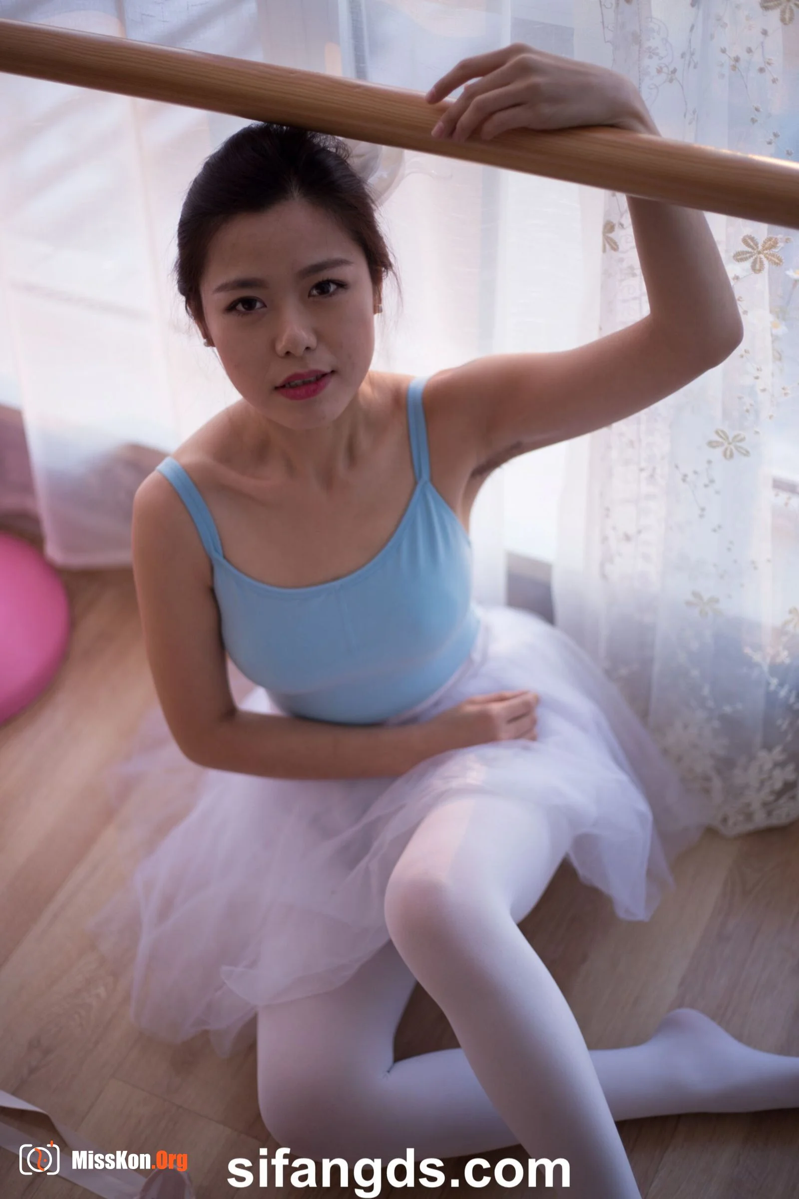 Photographer leaks amateur private photos (ballet) - Photo 4