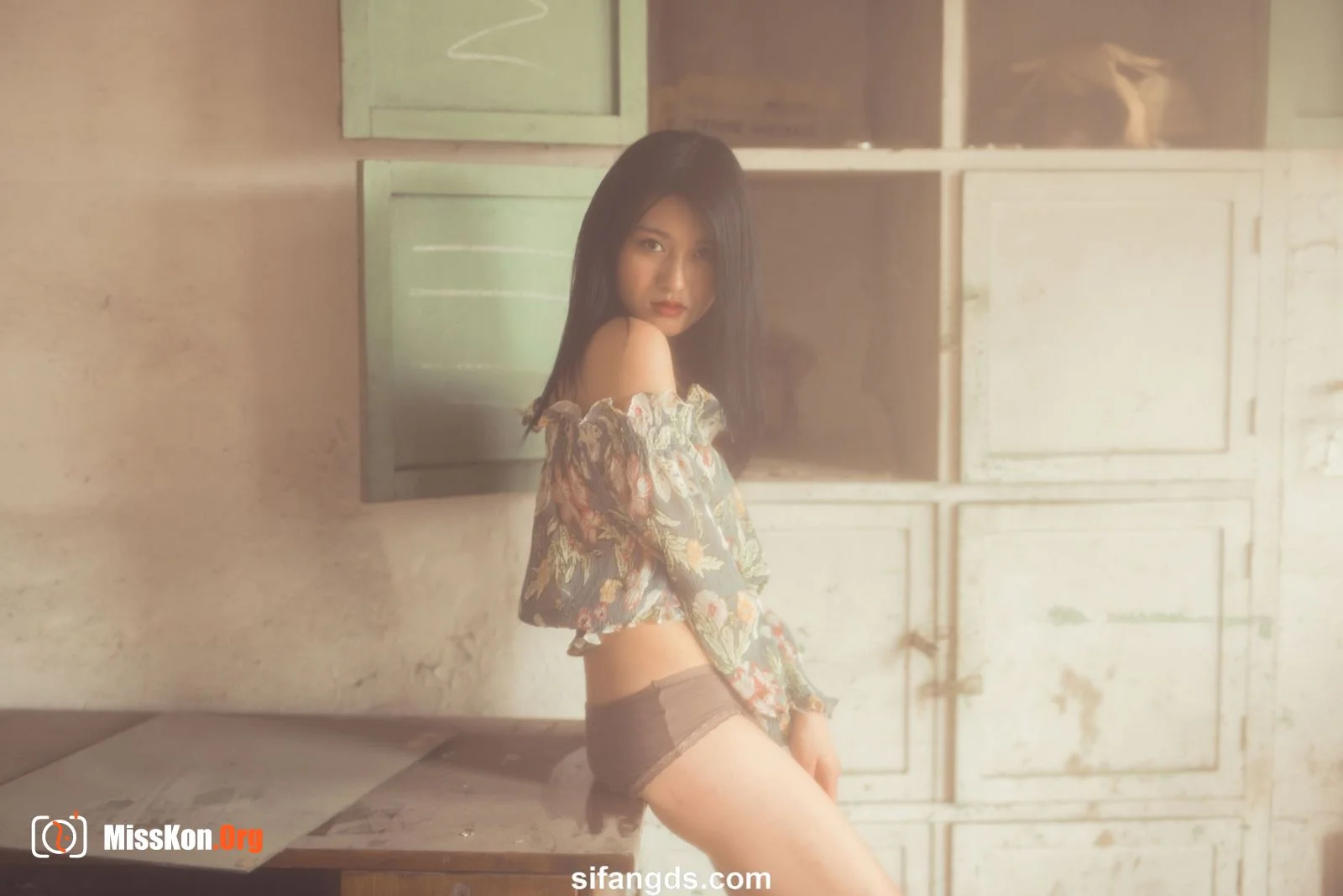 Photographer leaks amateur private photos (Cheongsam girl) - Photo 19