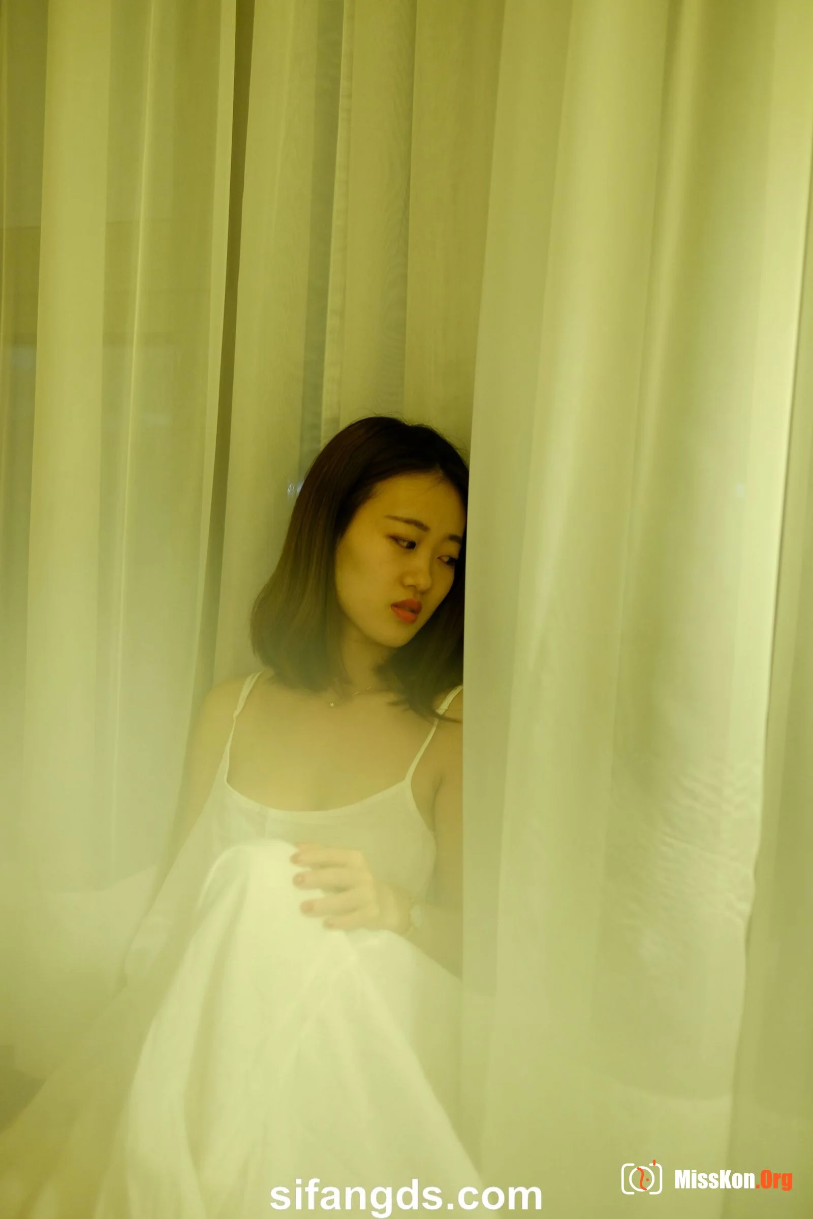 Photographer leaks amateur private photos (Couple Hotel Night Shoot) - Photo 2