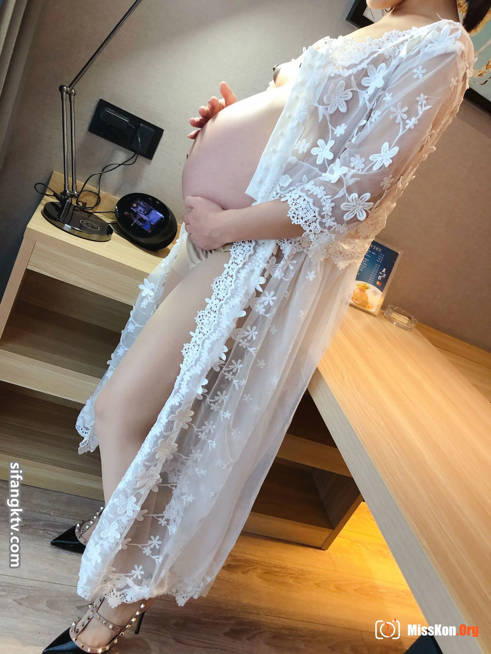 Photographer leaks large-scale private photos of pregnant women (3) - Photo 16