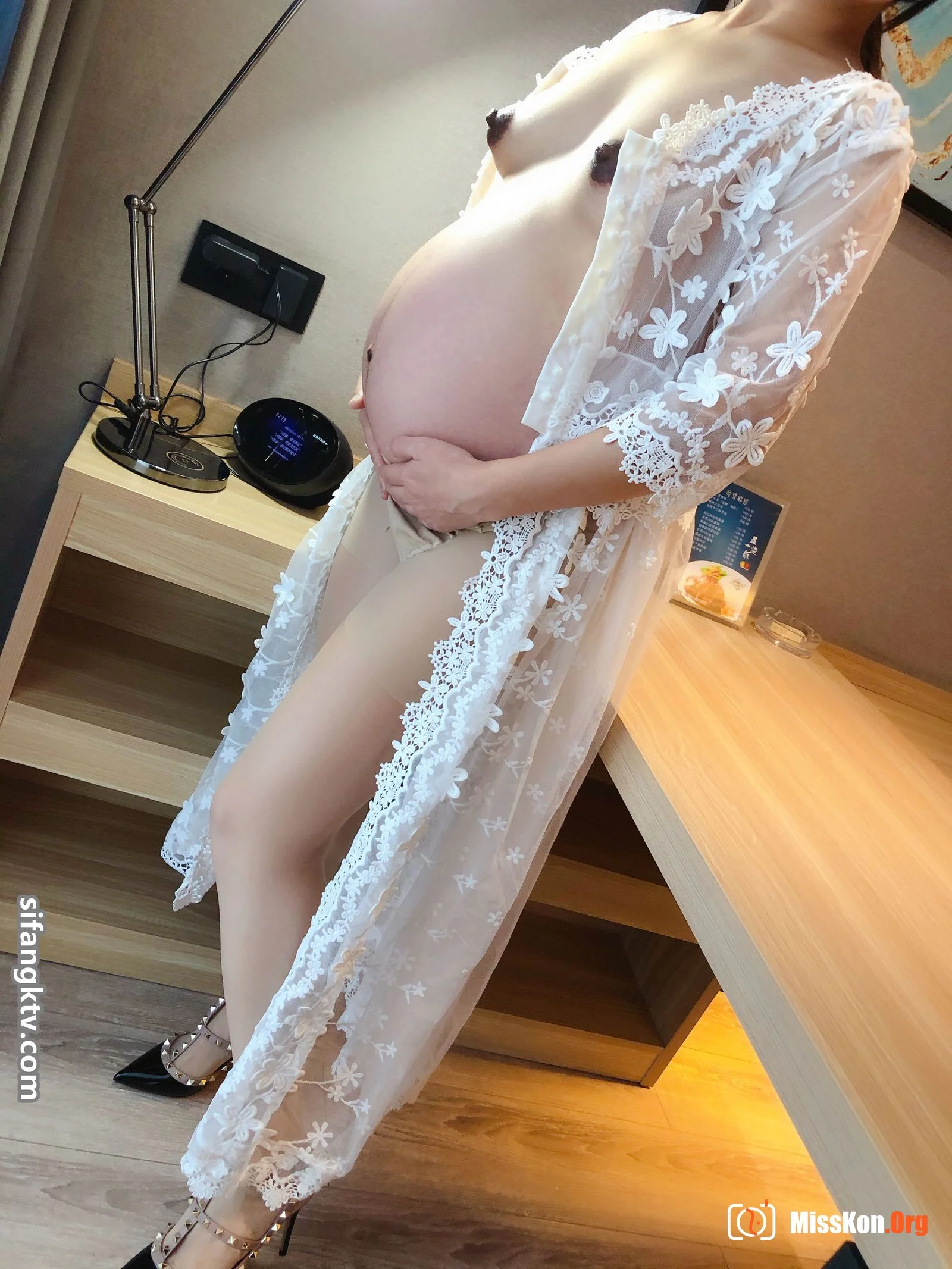 Photographer leaks large-scale private photos of pregnant women (3) - Photo 17