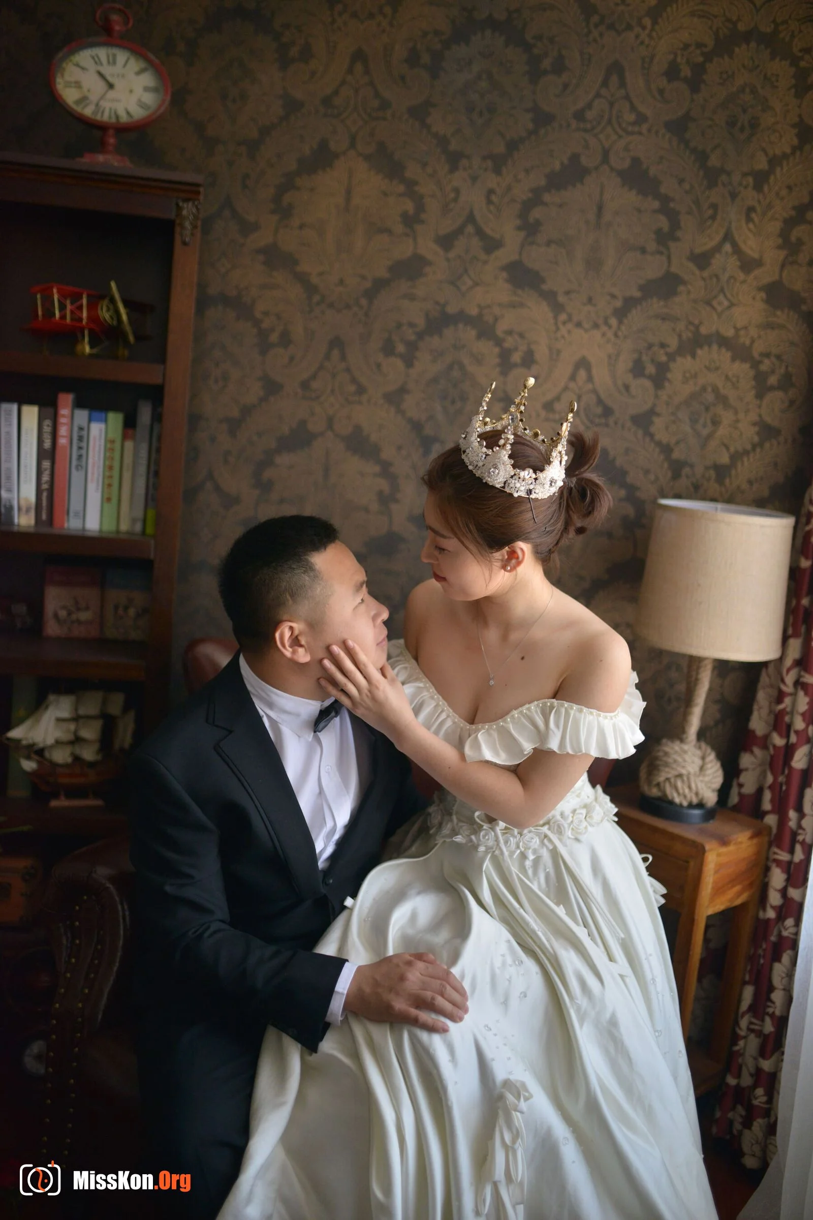 Photographer leaks nude wedding photos of young couple (2017-04-22) - Photo 12