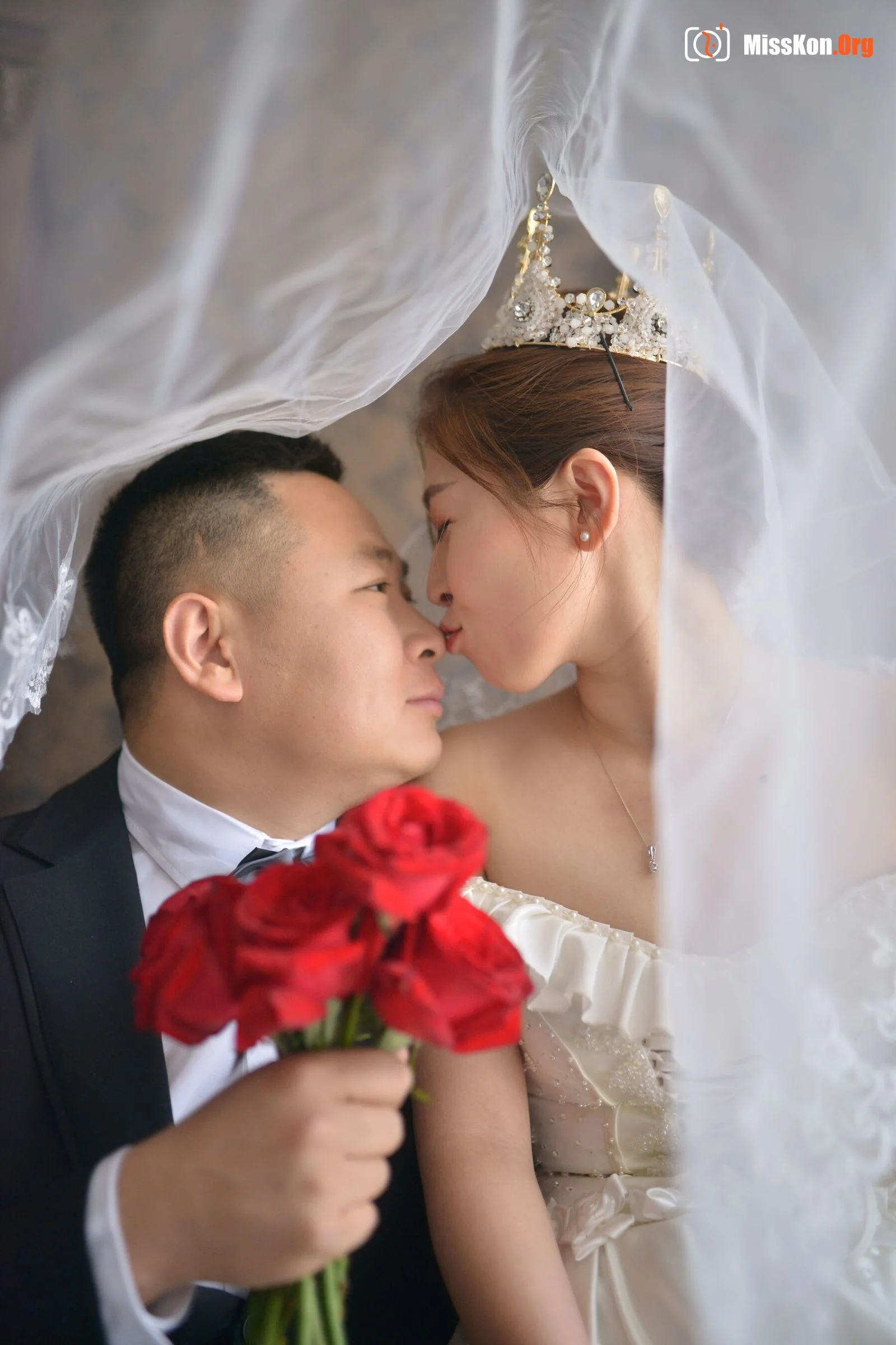 Photographer leaks nude wedding photos of young couple (2017-04-22) - Photo 5