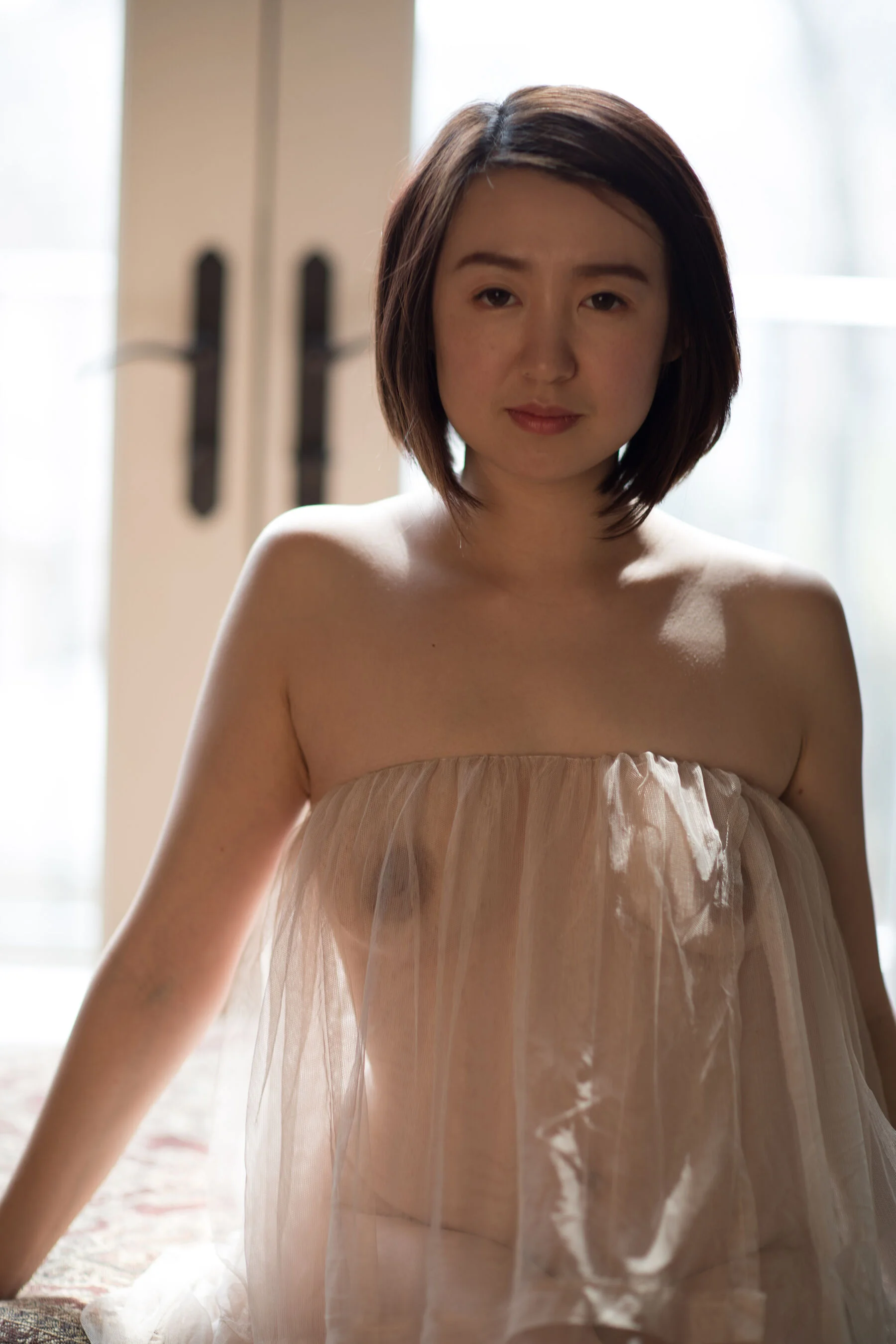 Photographer leaks sexy wife photos