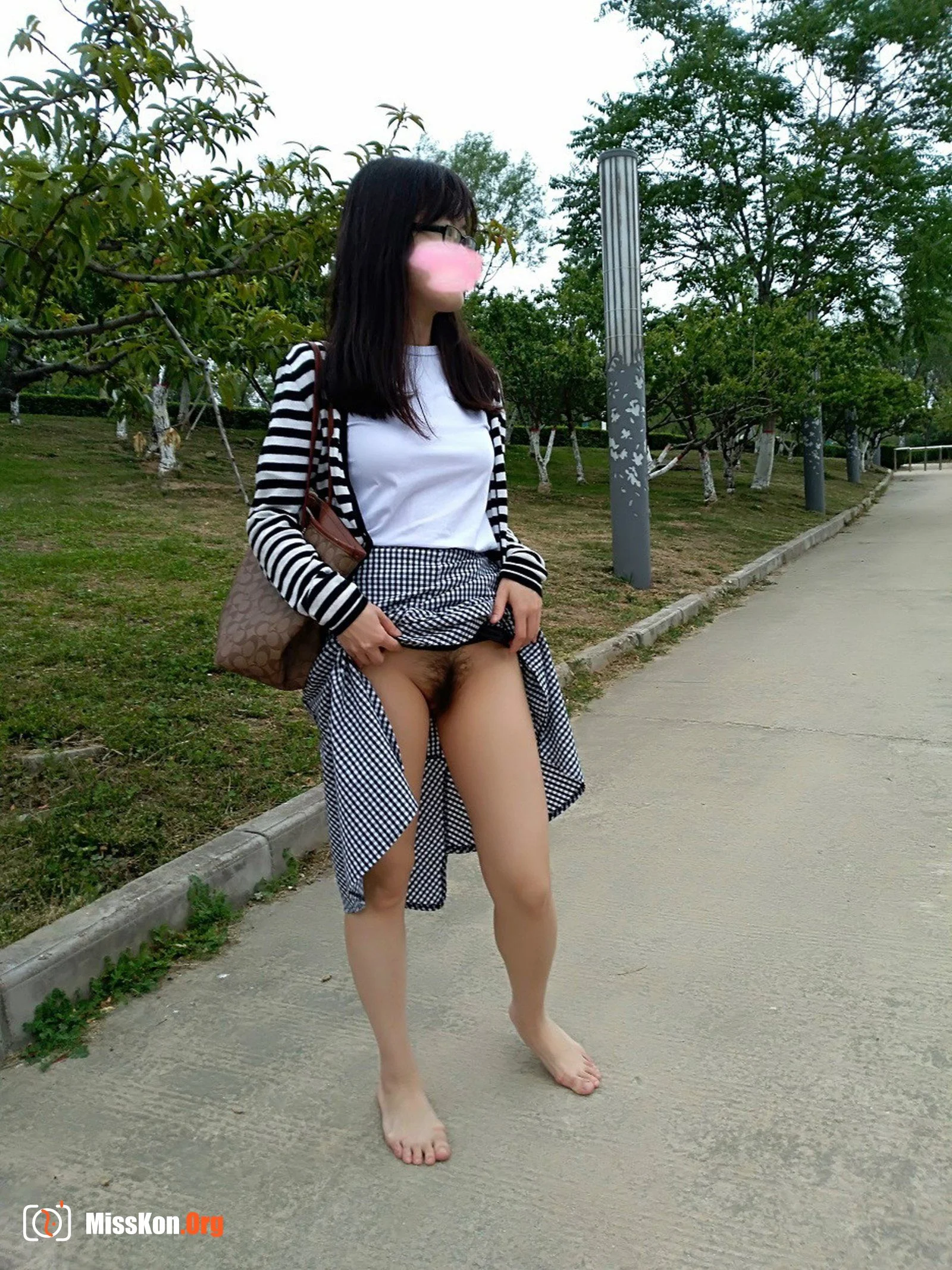 PhotographerWUWU: Vacuum girl - Photo 17