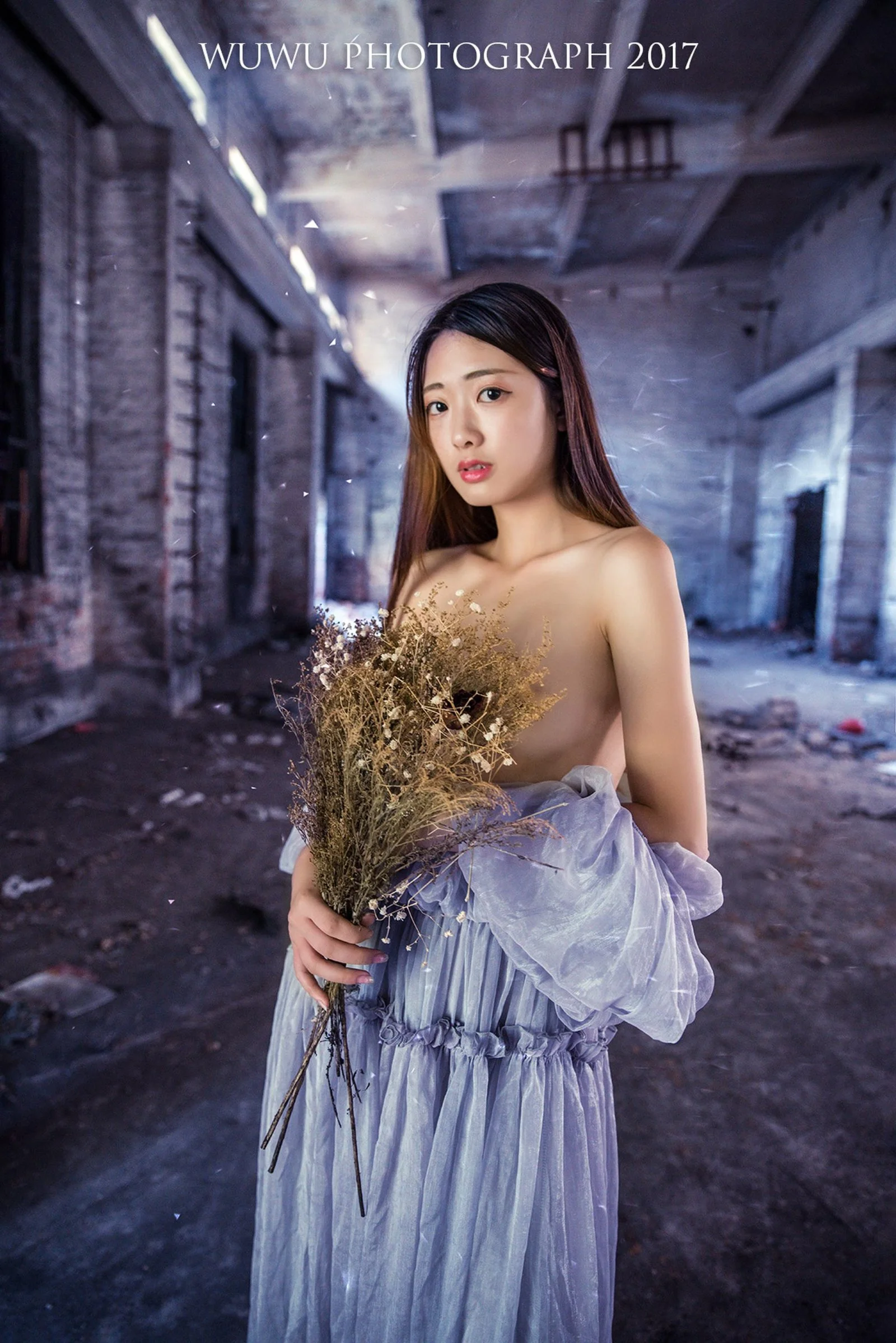 PhotographerWUWU: Vacuum girl