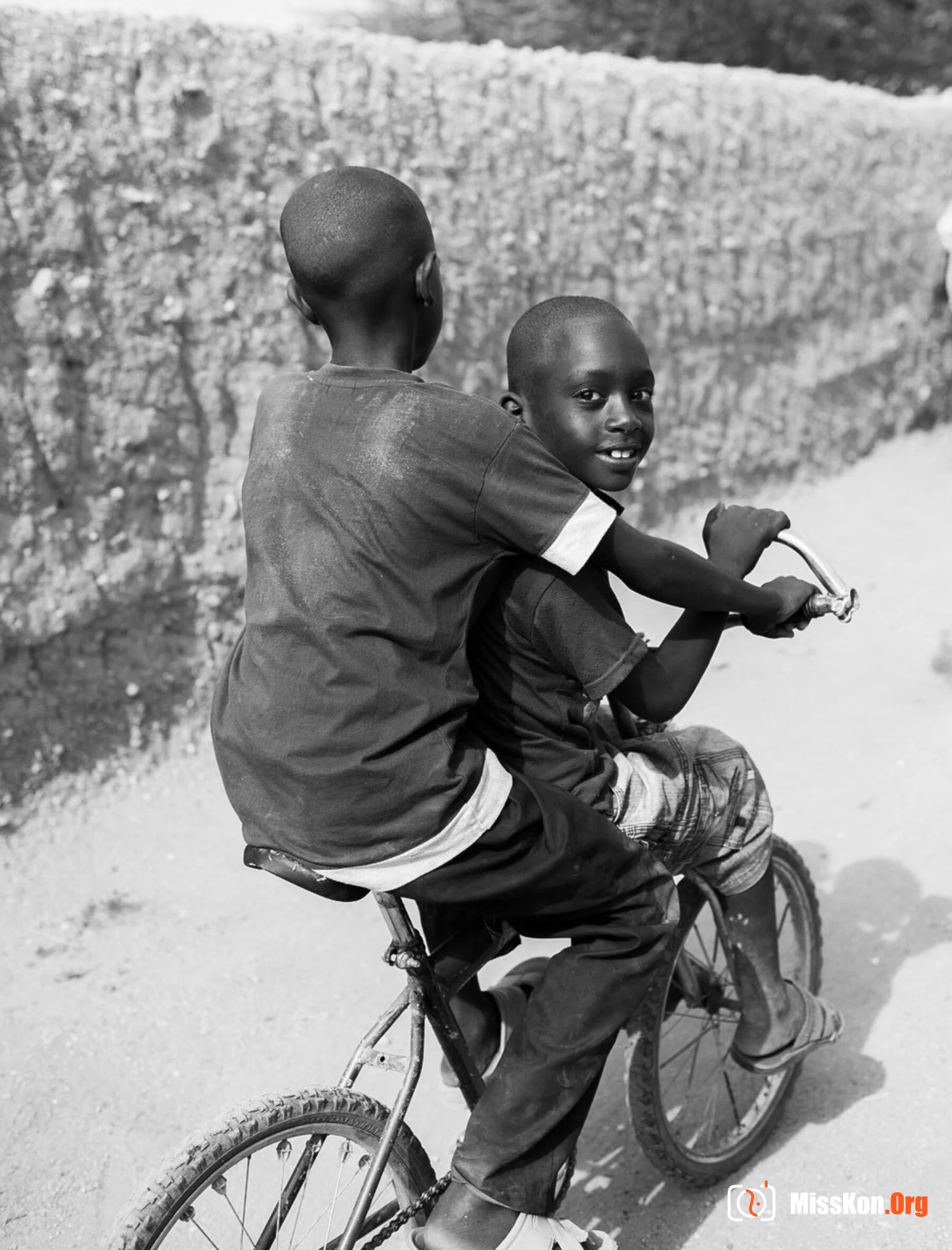 Portfolio of photographer Li Simou - Photo 3