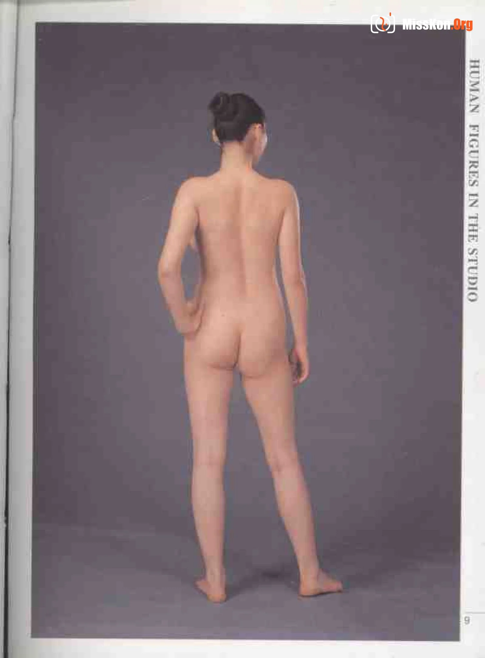 Practical Nude Model Photography: Standing (Shanghai Pictorial Publishing House) - Photo 15