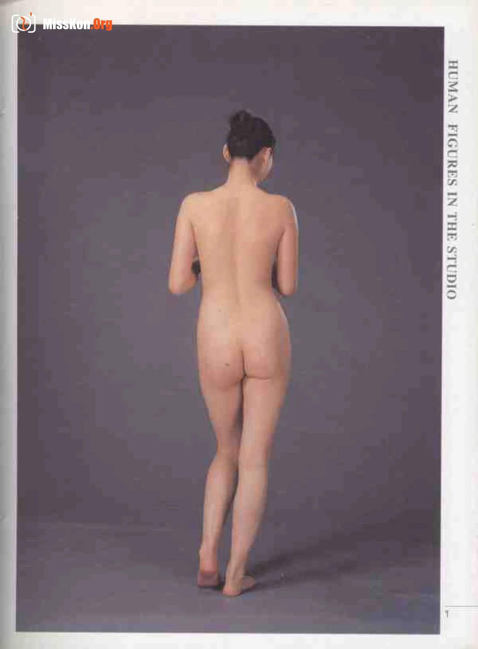 Practical Nude Model Photography: Standing (Shanghai Pictorial Publishing House) - Photo 7