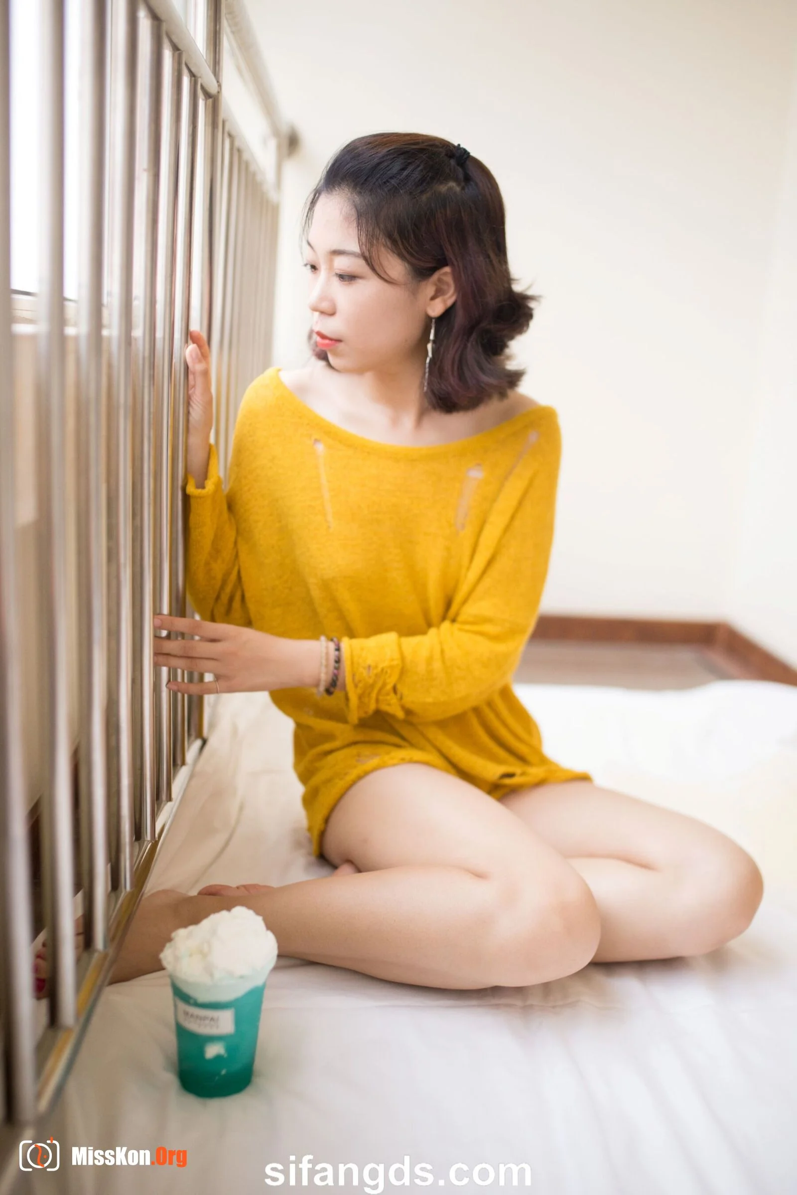 Private photo shoot of Chinese model Miss Huang - Photo 15