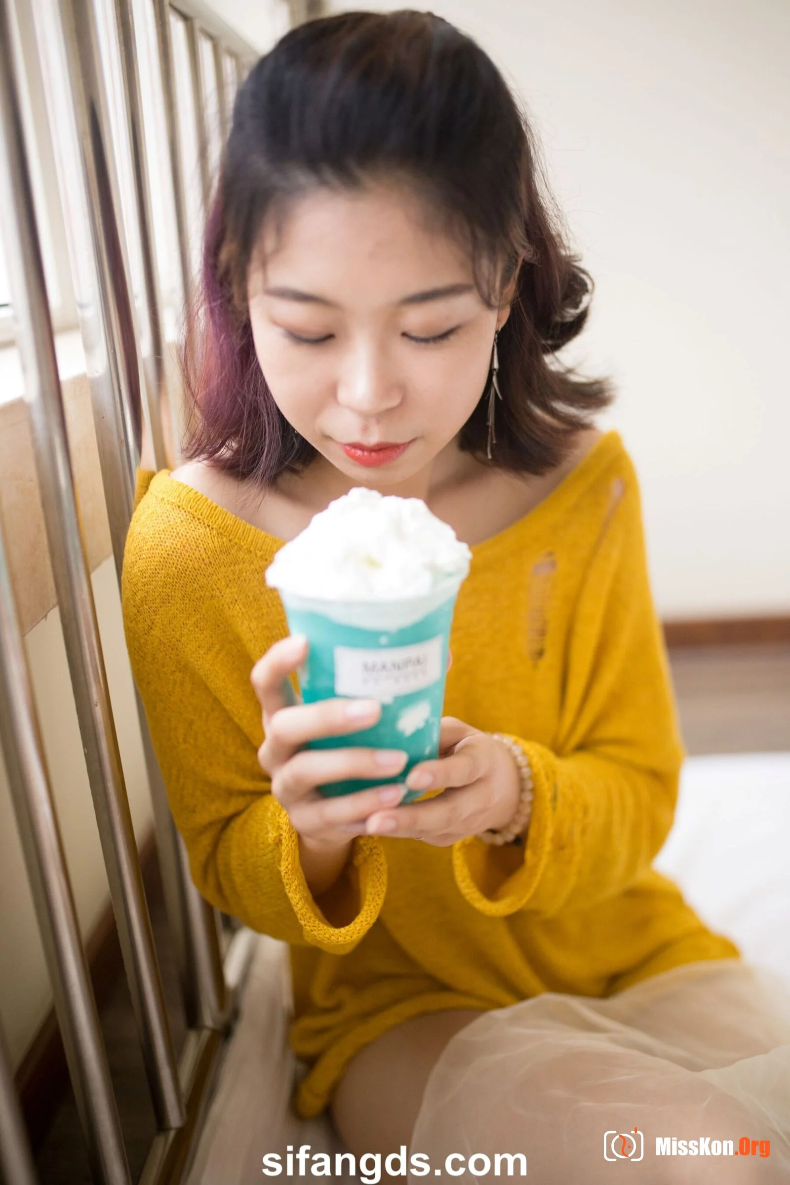 Private photo shoot of Chinese model Miss Huang - Photo 9